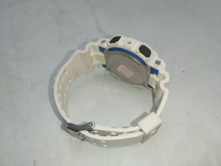 zegarek-casio-g-shock-ga-100b-bialy-ksztalt-koperty-129223-2