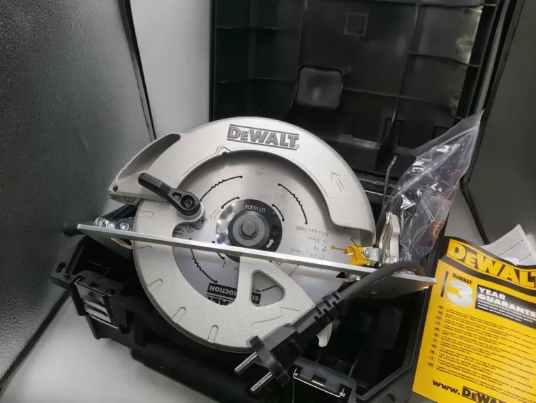 pilarka-tarczowa-dewalt-dwe575-190mm-1000w-w-walizce-marka-248811-950256