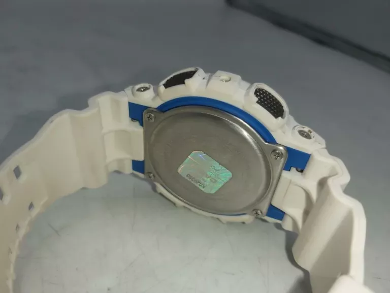 zegarek-casio-g-shock-ga-100b-bialy-material-paska-129219-10
