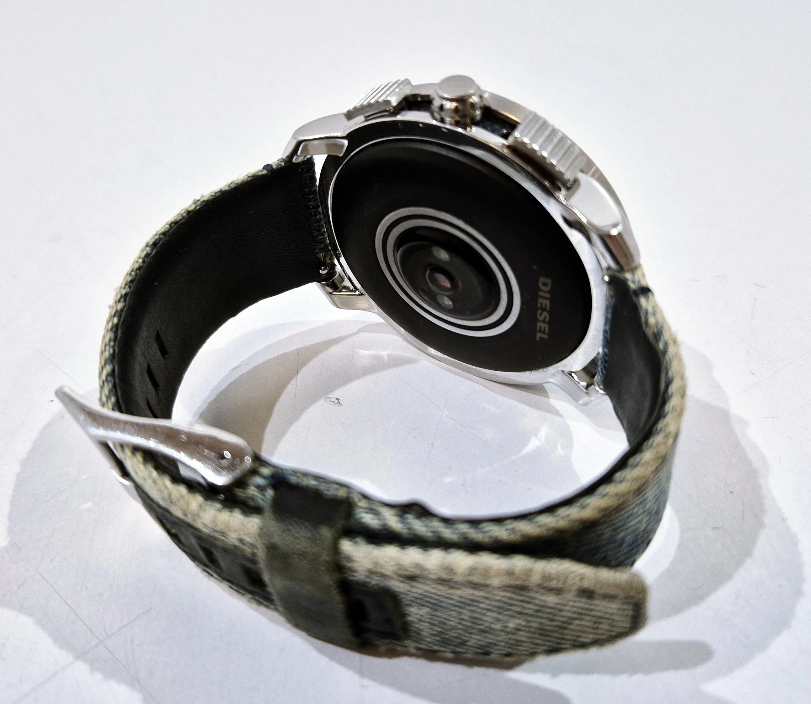 diesel-smartwatch-dw1001-kolor-249512-1647422