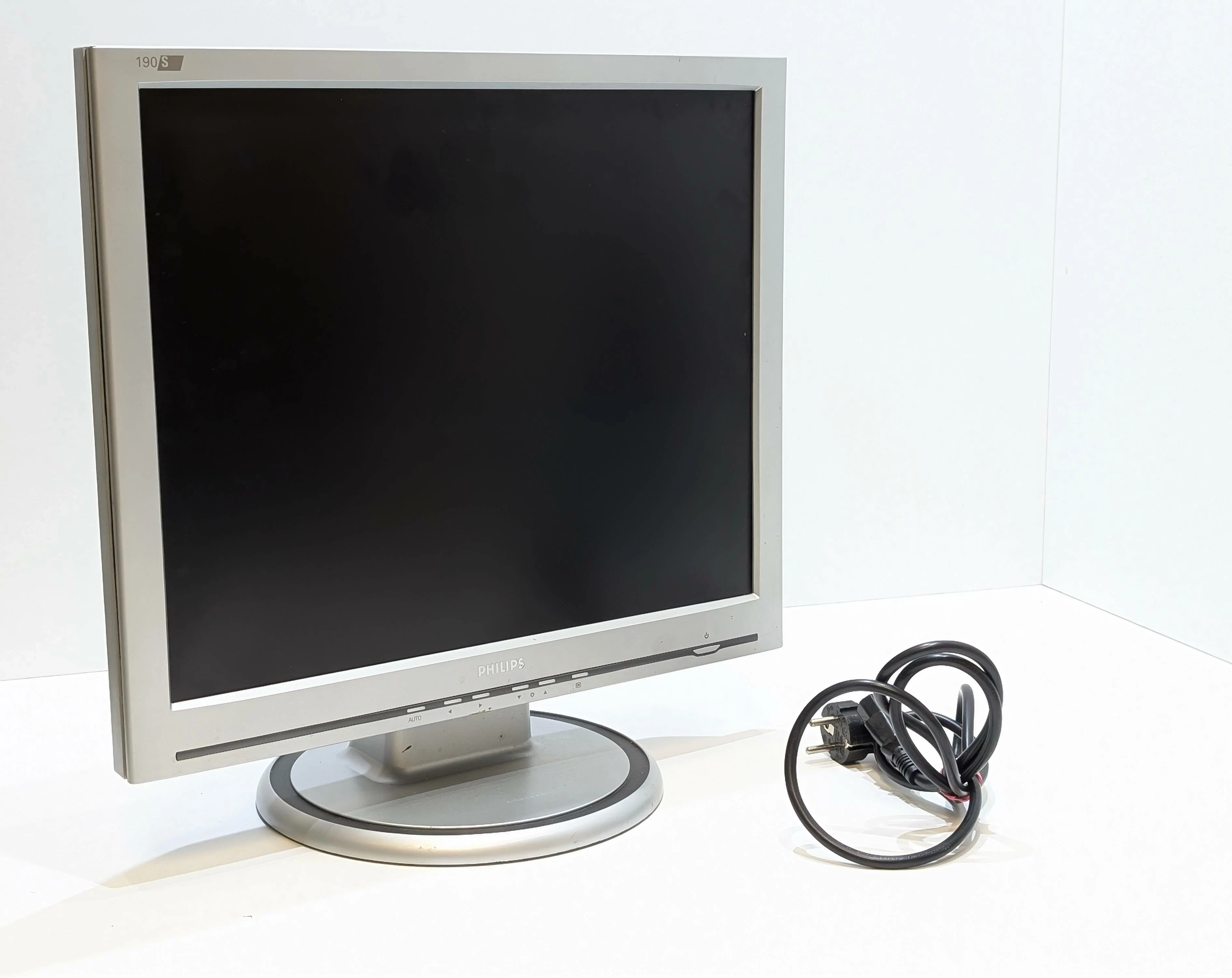 philips-monitor-19056kabel-zasilajacy-rudnickiego-10-warszawa