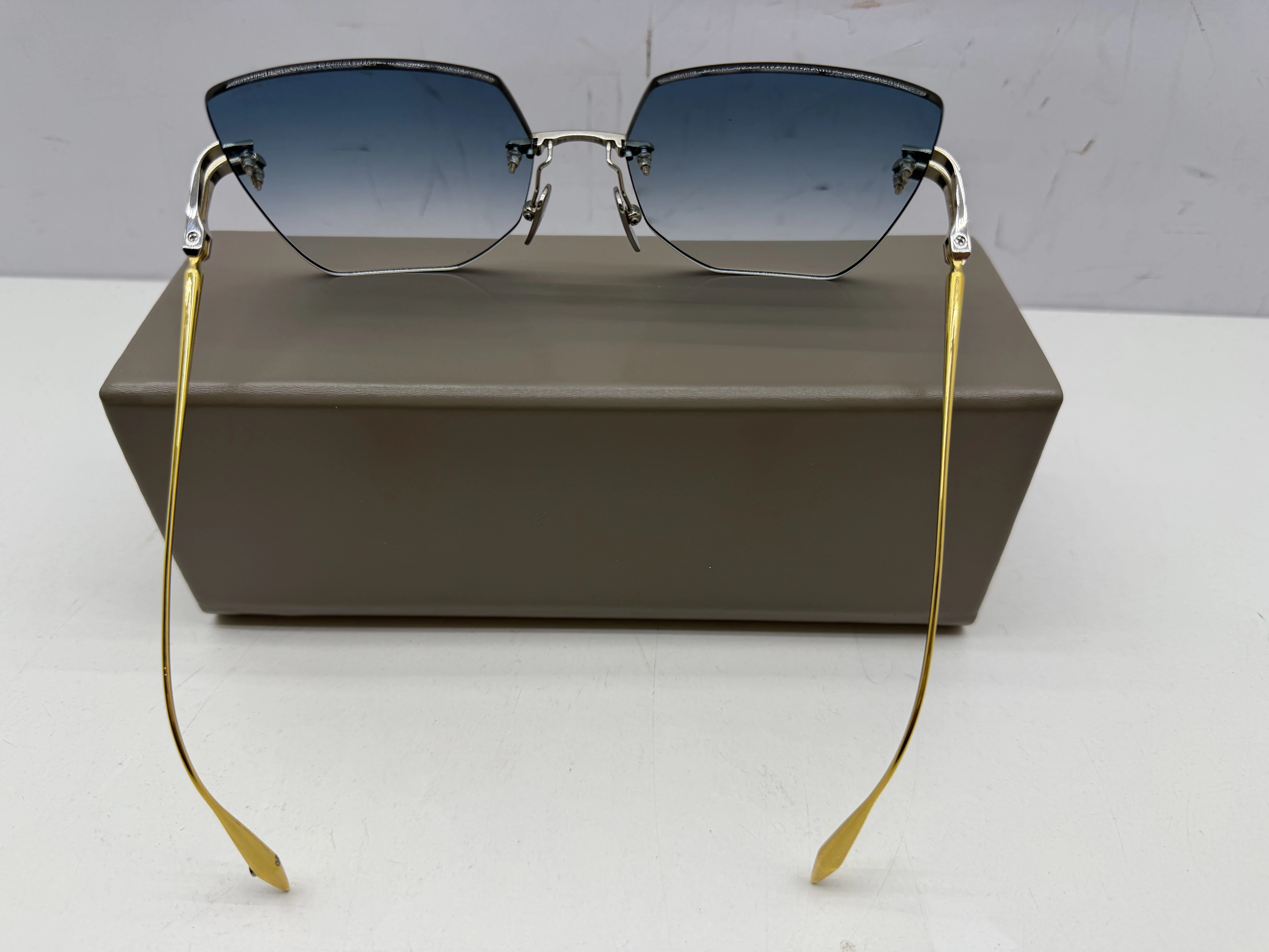 dita-dts155-a-03-okulary-przeciwsloneczne-kod-producenta-7806-l-clr-gld-52