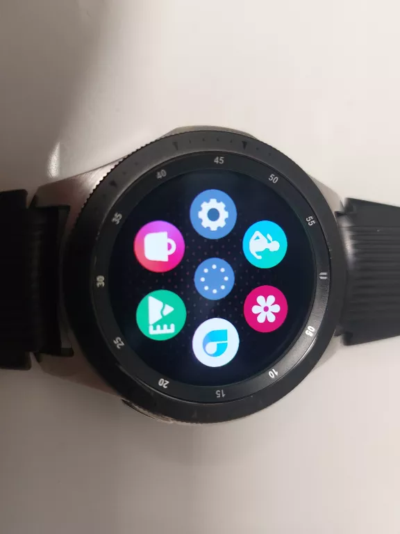 smartwatch-samsung-galaxy-watch-r800-czarny-polecam-grubosc-koperty-1300