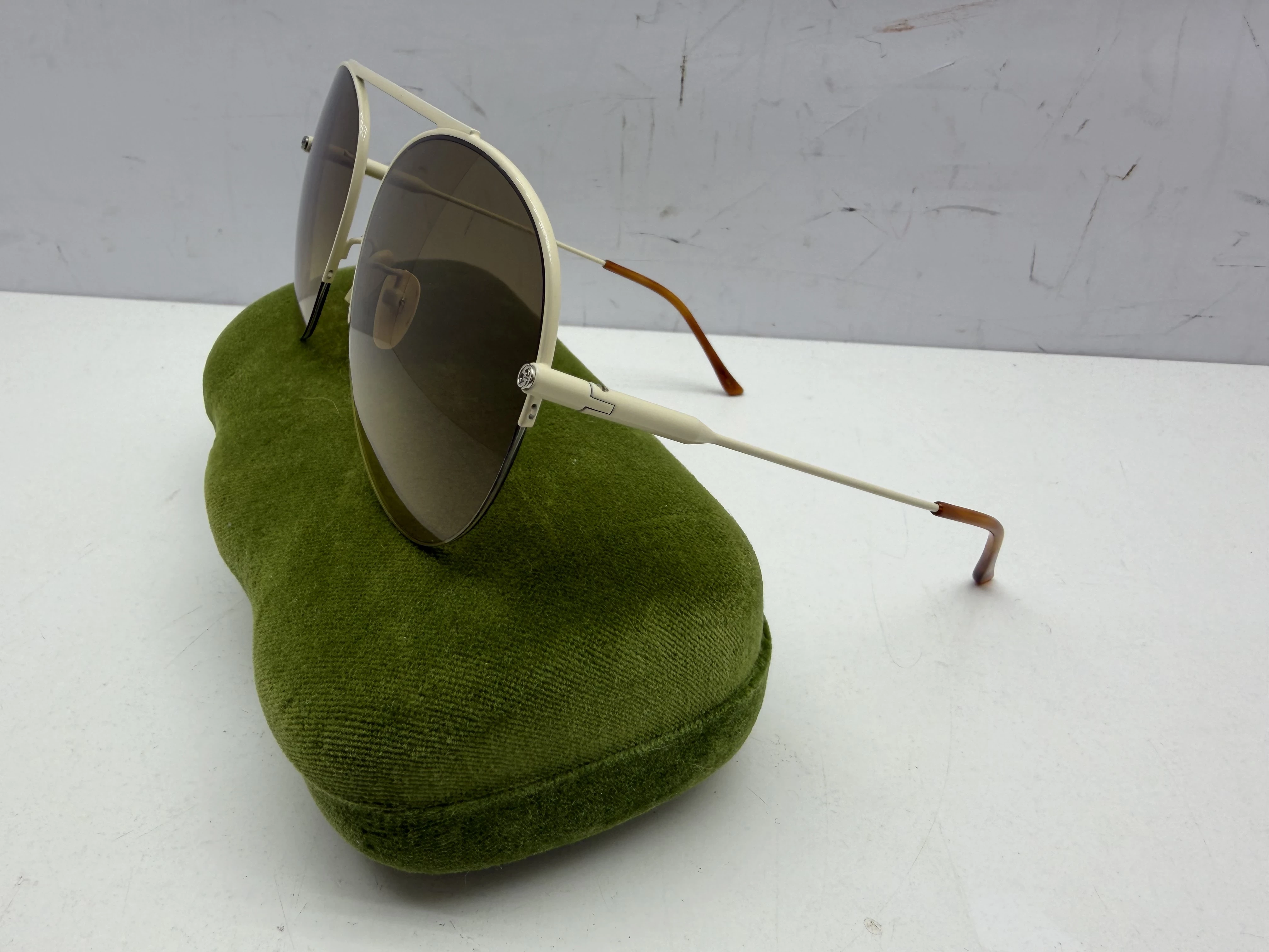 gucci-gg1413s-004-61-x-17-145-okulary-przeciwsloneczne-ean-gtin-889652439532