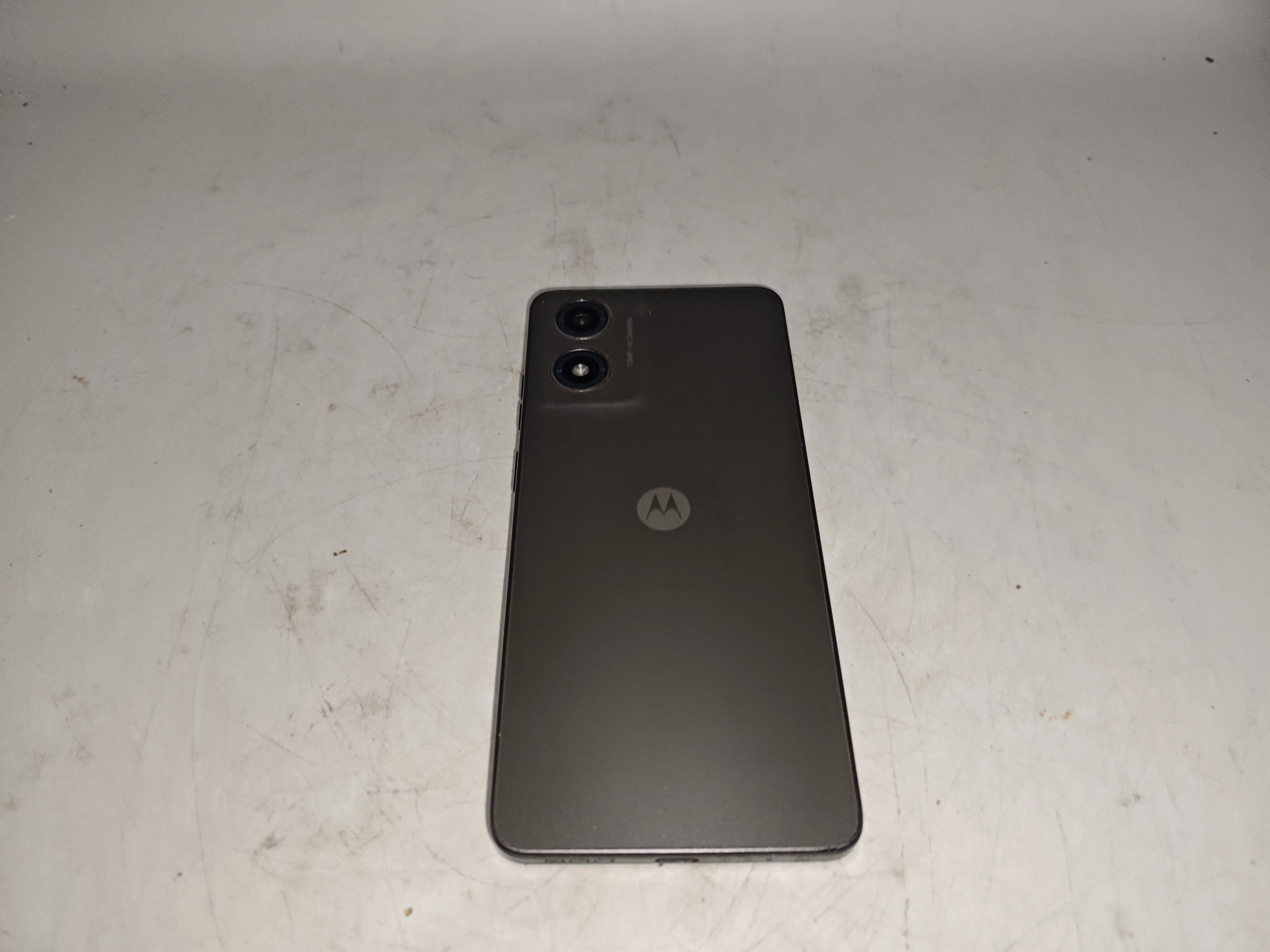 telefon-motorola-moto-e14-solo-przekatna-ekranu-656