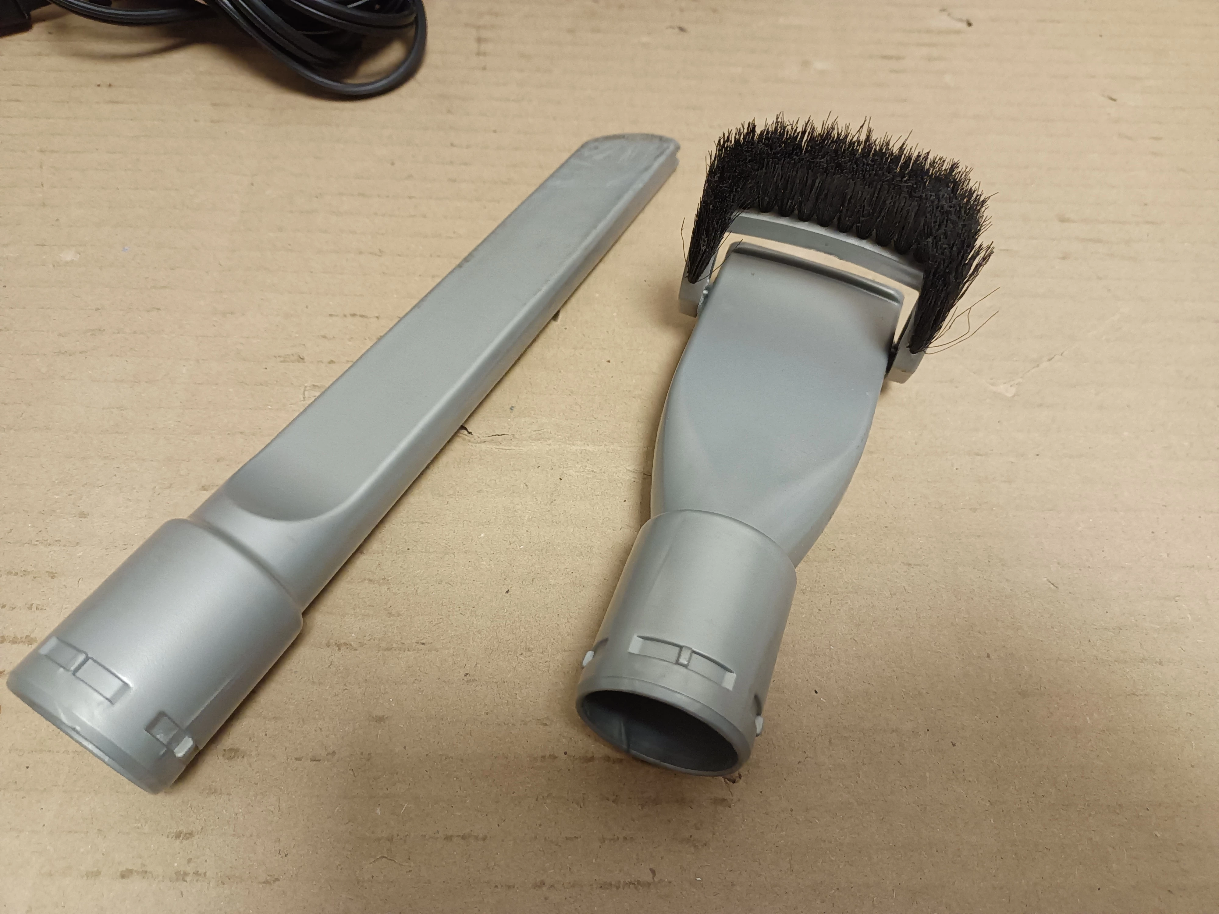 blackdecker-odkurzacz-reczny-samochodowy-12v-flexi-cyclonic-pd1200av-ean-gtin-5035048617632