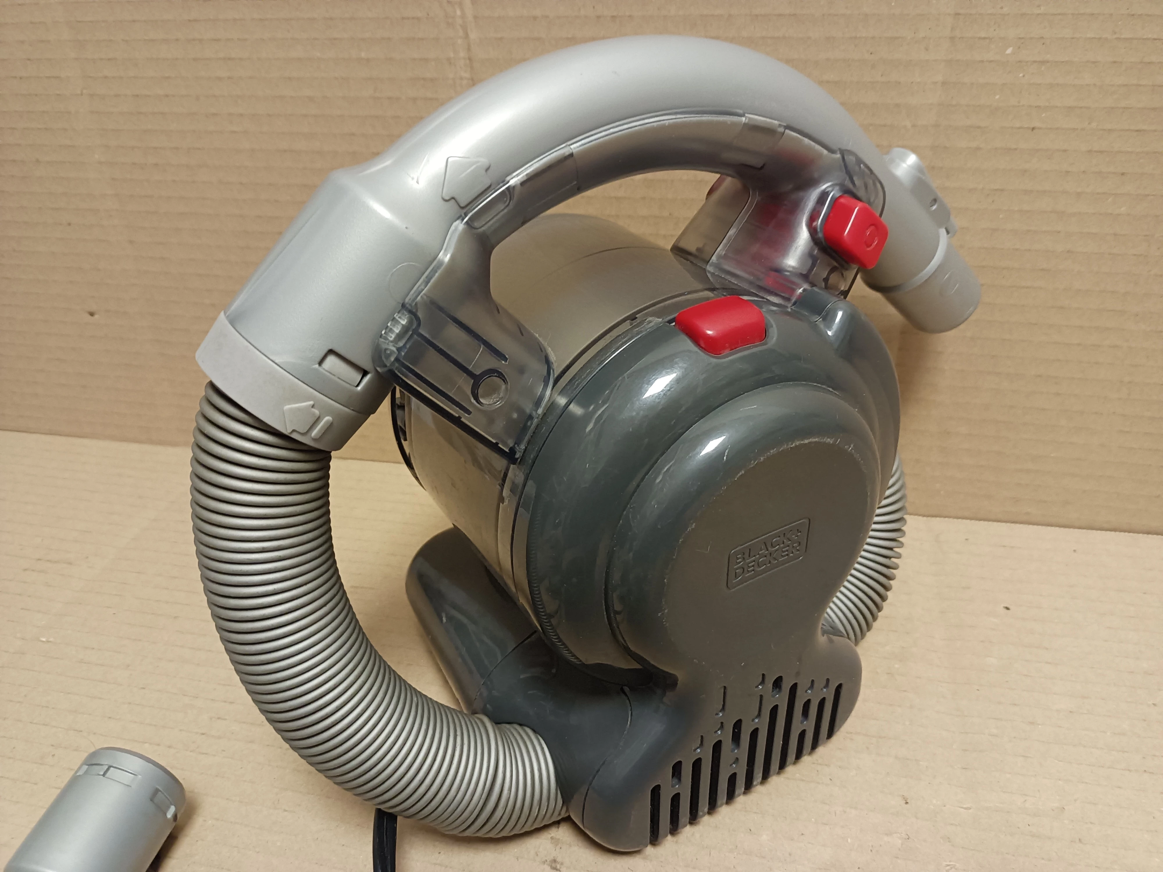 blackdecker-odkurzacz-reczny-samochodowy-12v-flexi-cyclonic-pd1200av-producent-248914-1992529