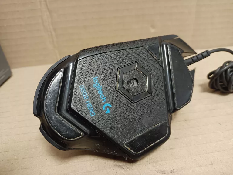 mysz-komputerowa-logitech-g502-heropud-interfejs-517-2