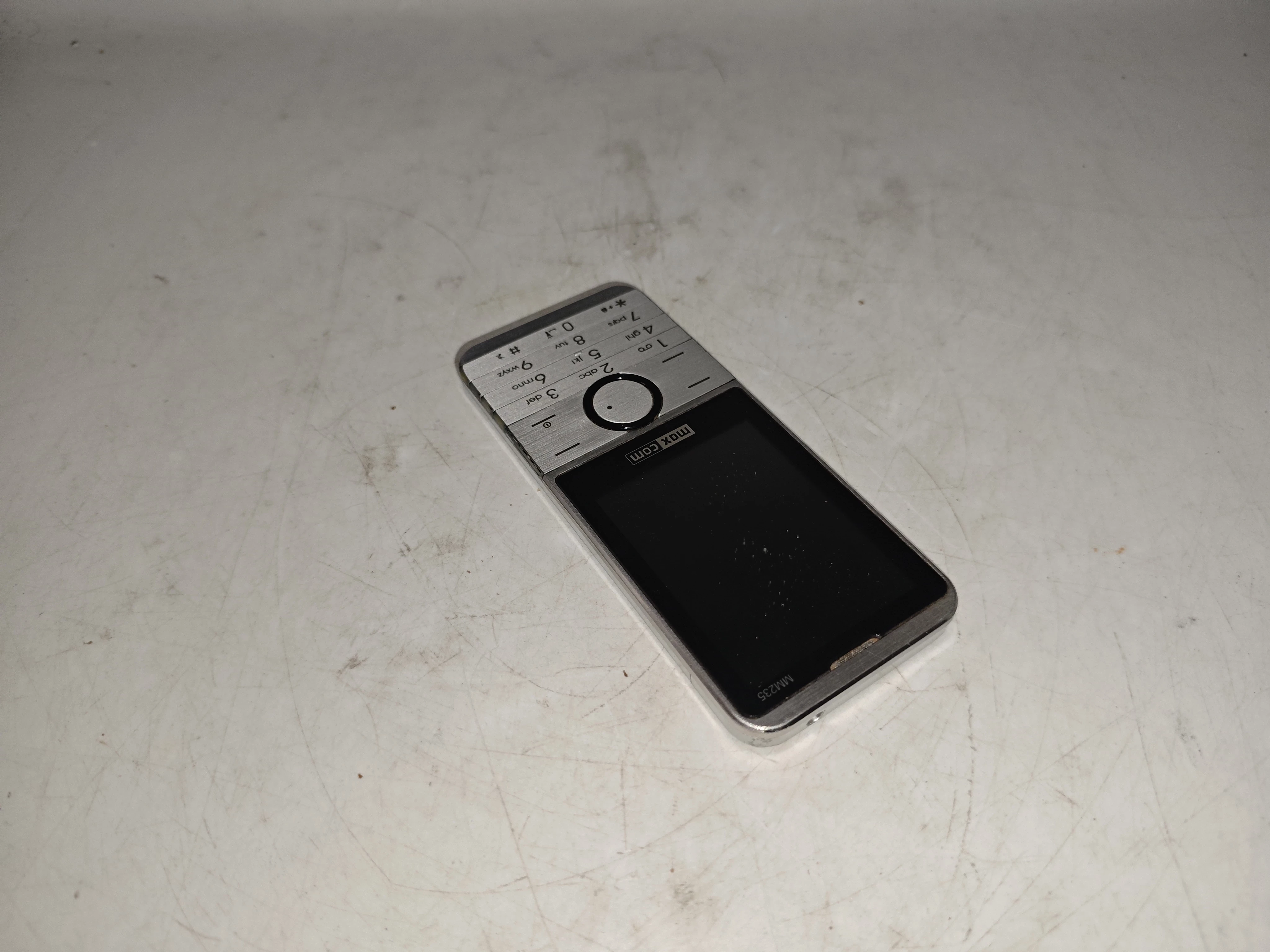 telefon-maxcom-mm235-solo-kod-producenta-maxcommm235