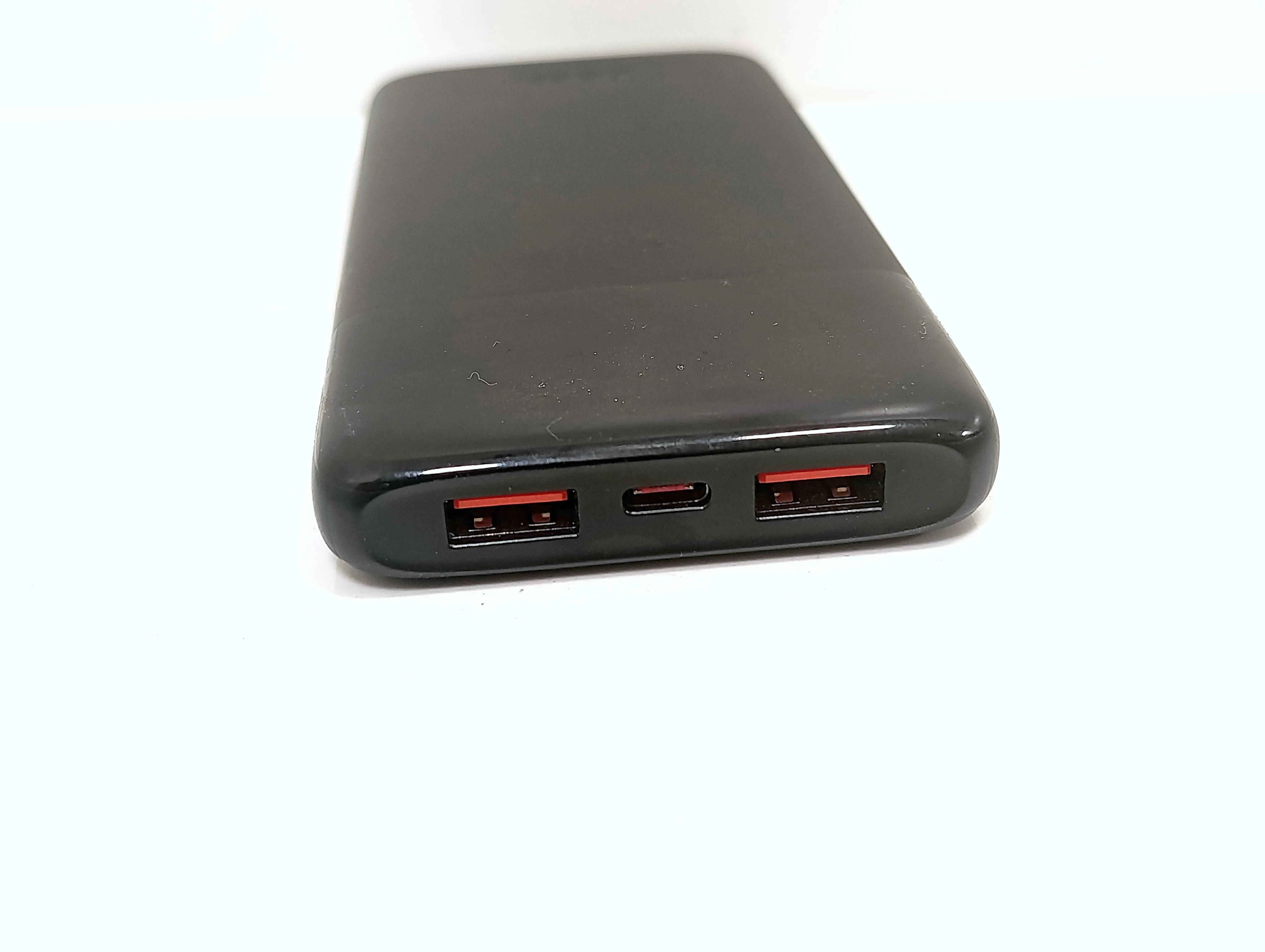 powerbank-czarny-10k-mah-stan-11323-2