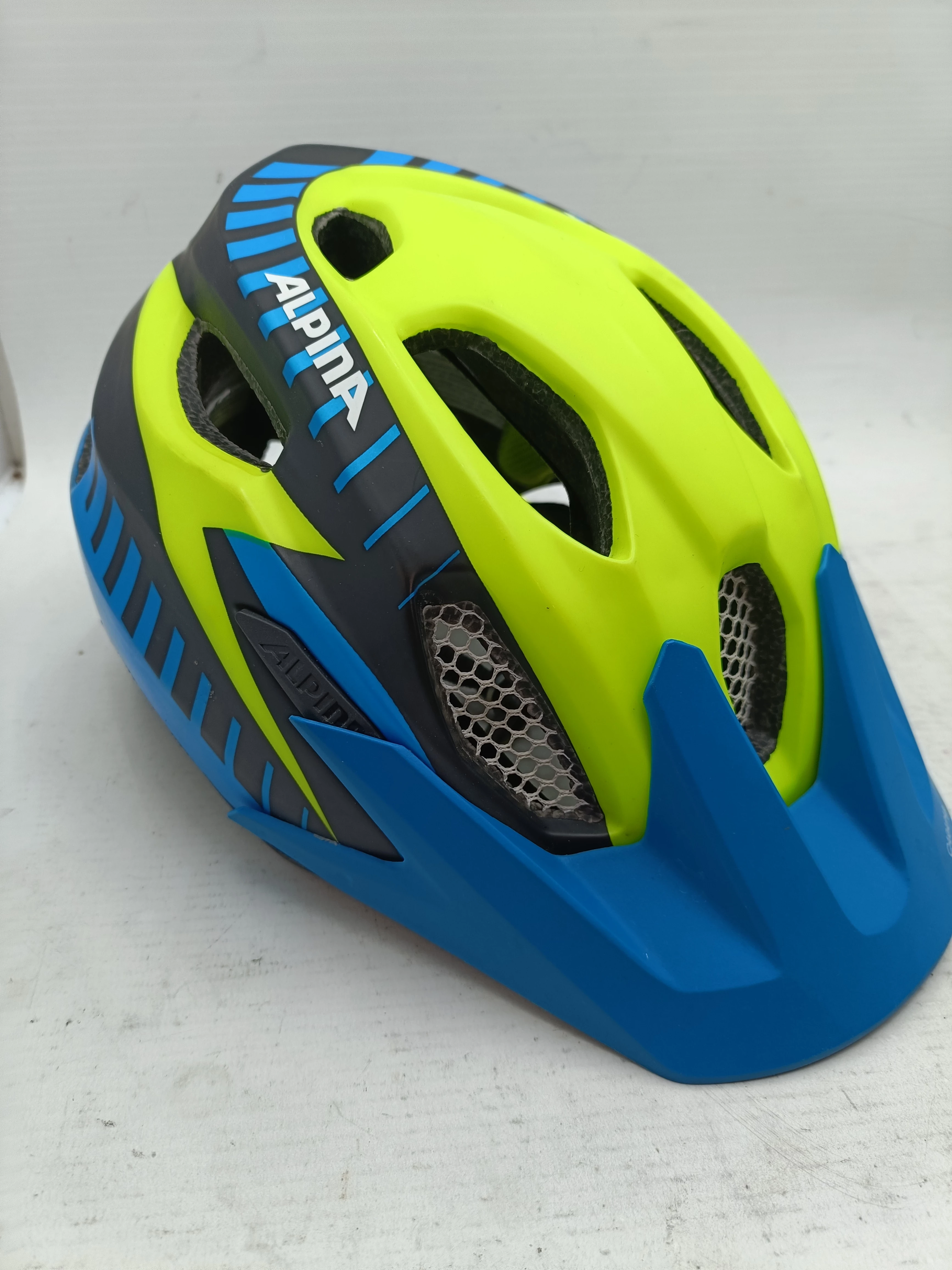 kask-alpina-carapax-jr-51-56-stan-11323-2