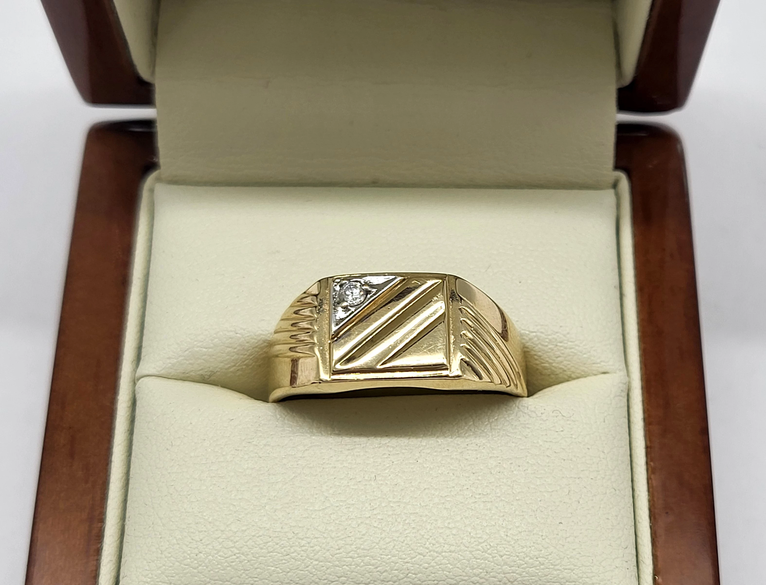 sliczny-zloty-sygnet-585578g-rozmiarsrednica-wew-mm-372-26