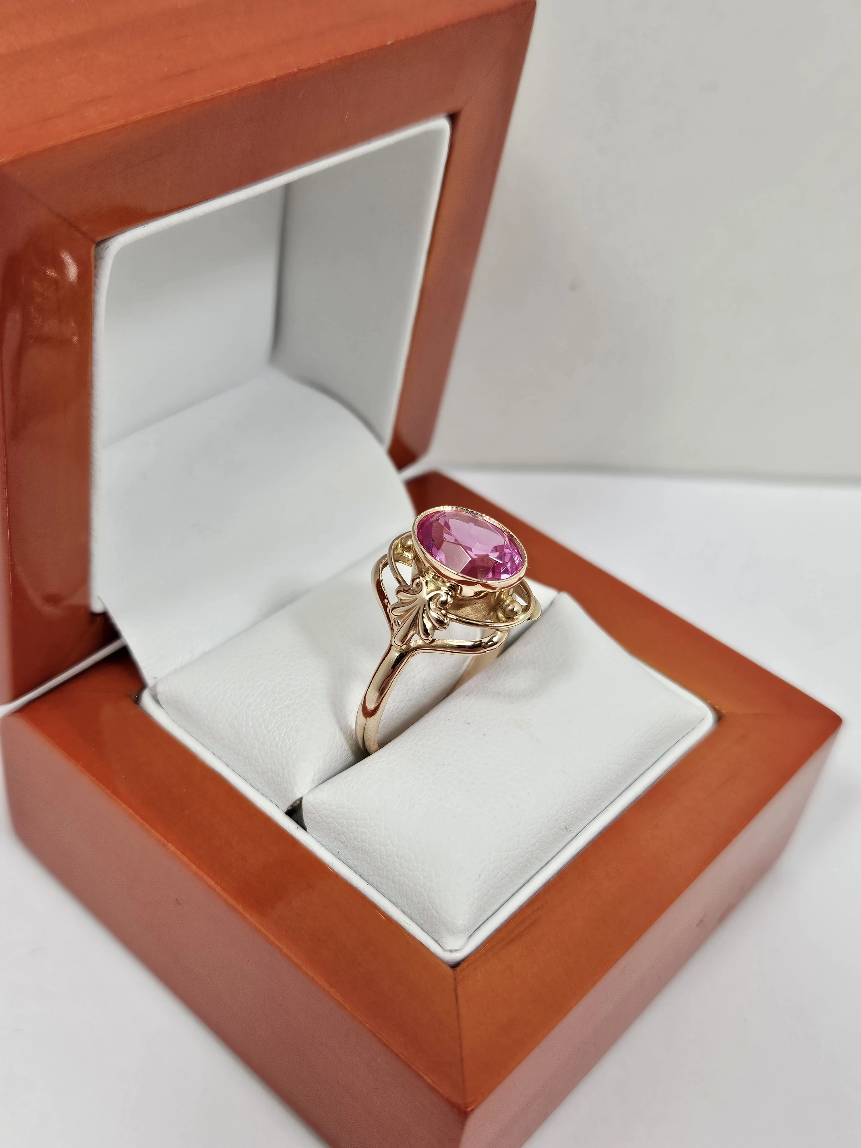 zloty-pierscionek-z-kamieniem-585-381g-r20-pulawska-103-warszawa