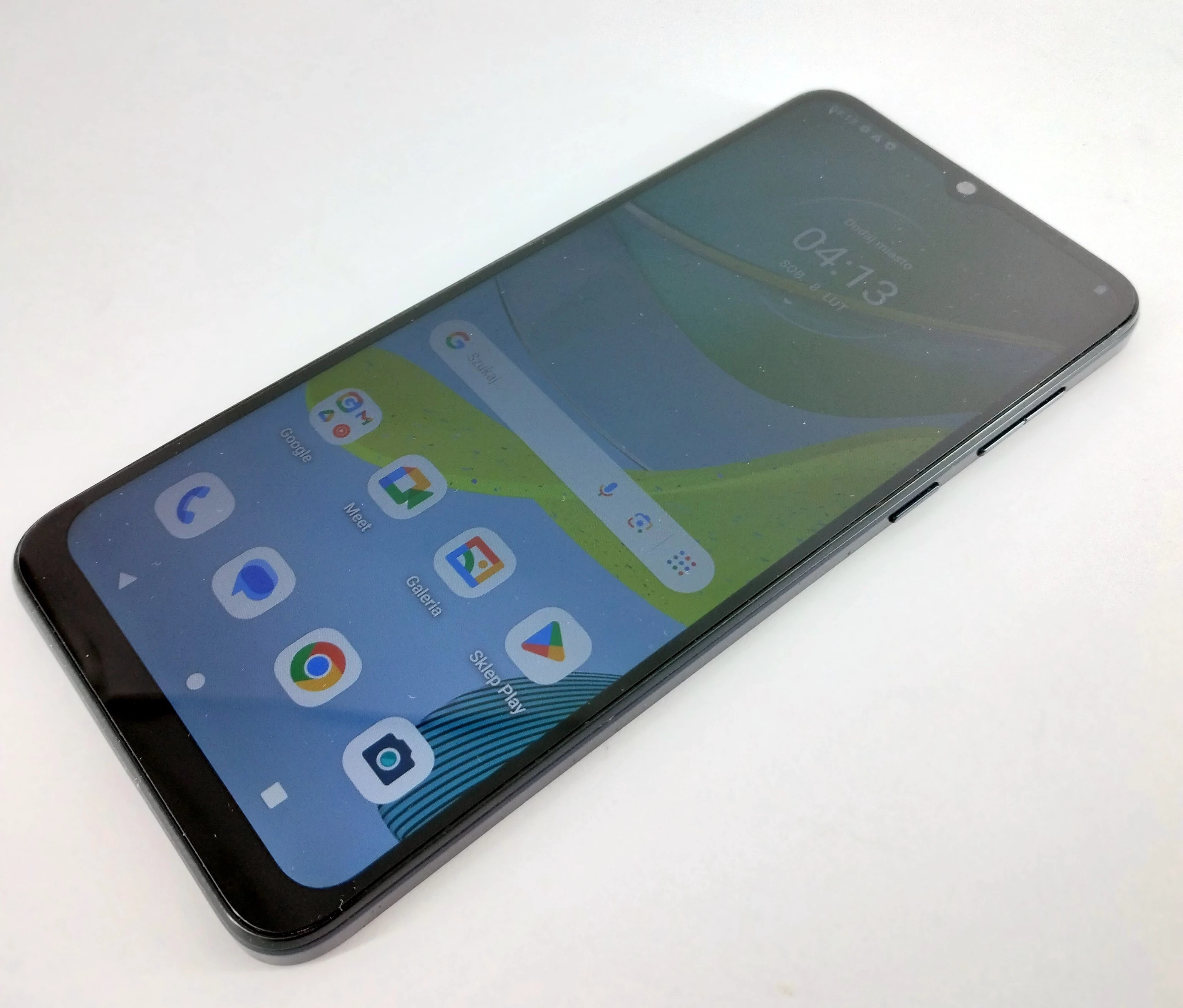 telefon-motorola-moto-e13-pudelko-ean-gtin-0840023259951