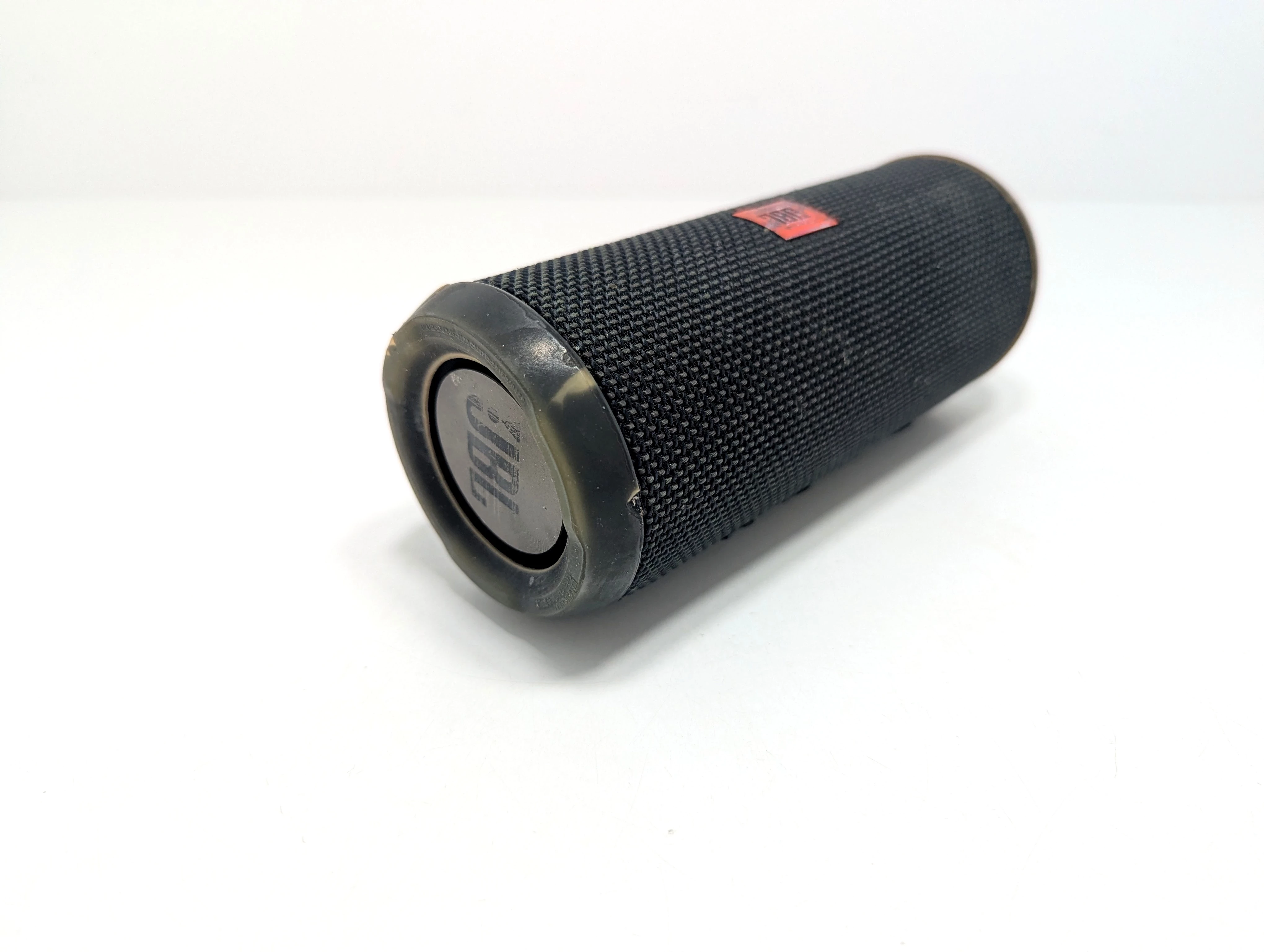 glosnik-bezprzewodowy-bt-jbl-flip-3-stan-11323-2