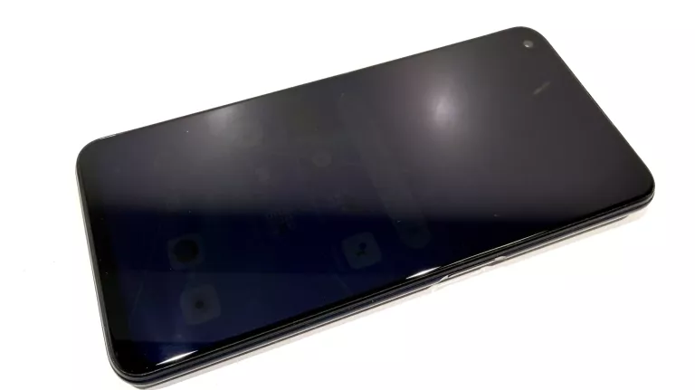 oppo-a72-4128gb-stan-11323-2