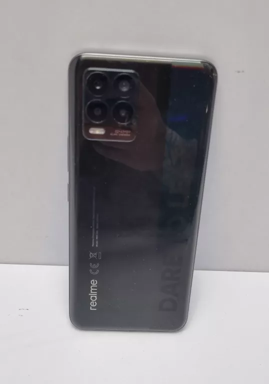 telefon-realme-8-128gb-przekatna-ekranu-650