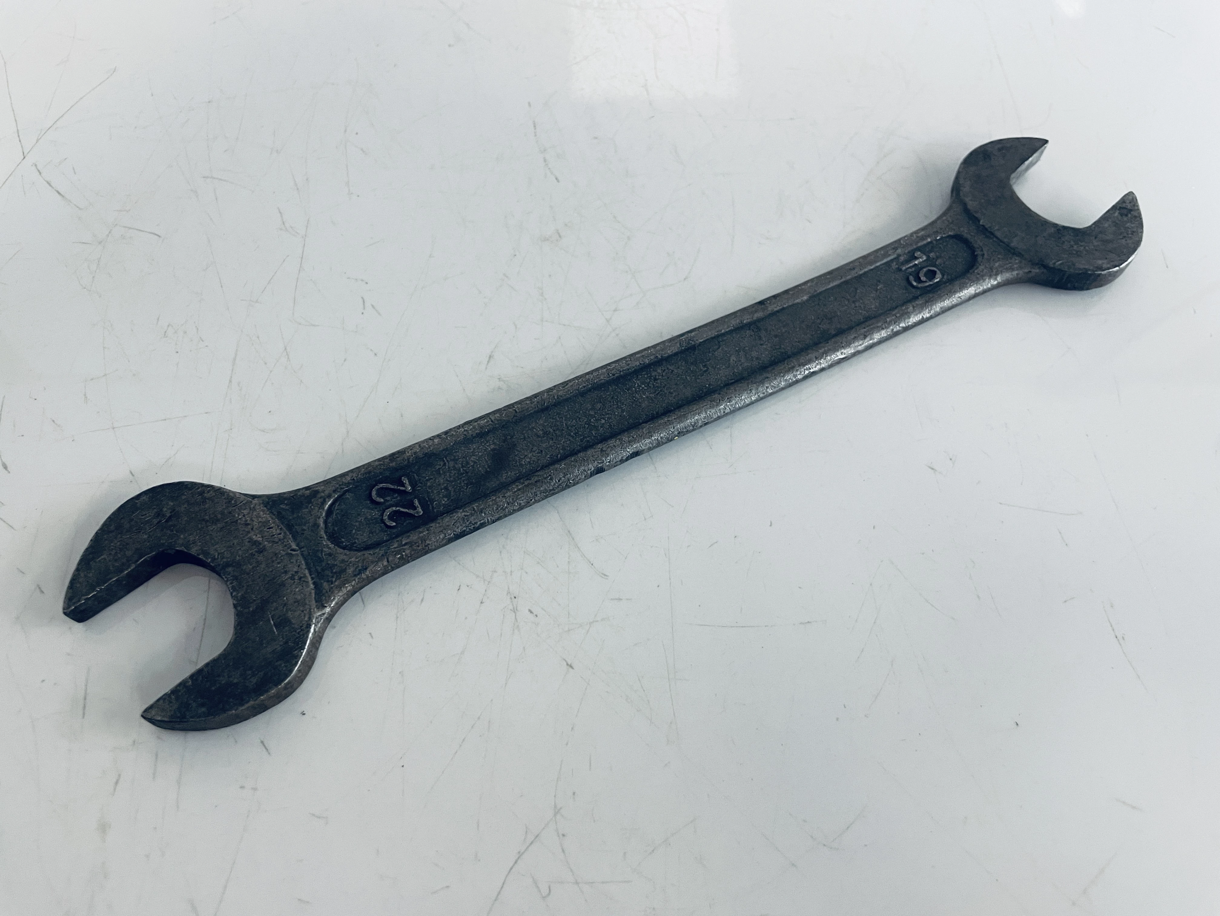 klucz-plaski-dwustronny-19x22-mm-ean-gtin-5907949673751