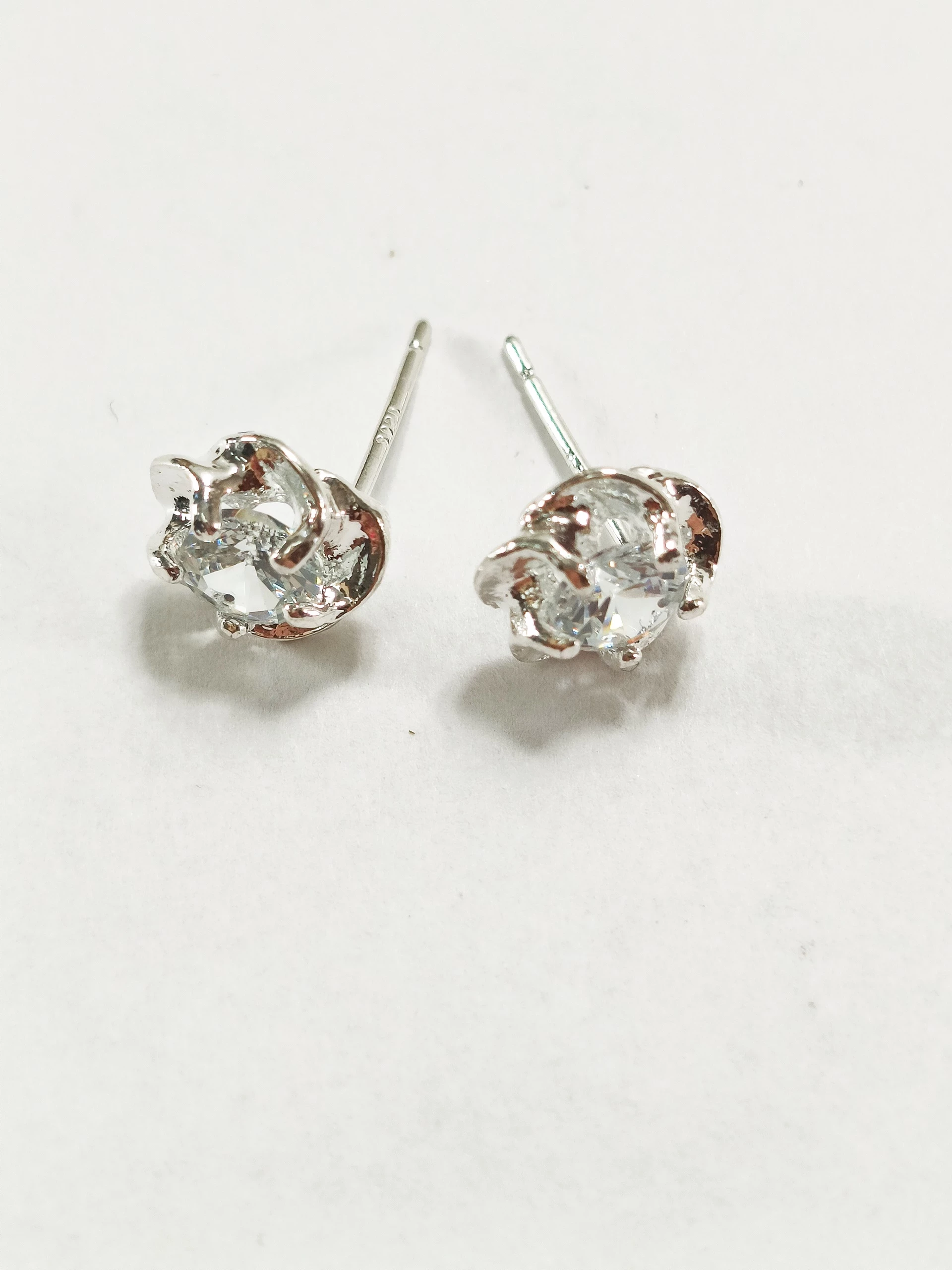 kolczyki-srebrne-kwiatki-cyrkonie-proba-925-waga124-rodzaj-2205-2