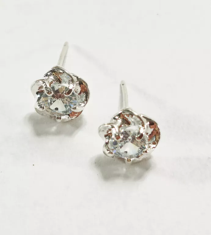 kolczyki-srebrne-kwiatki-cyrkonie-proba-925-waga124-rodzaj-zapiecia-2207-1