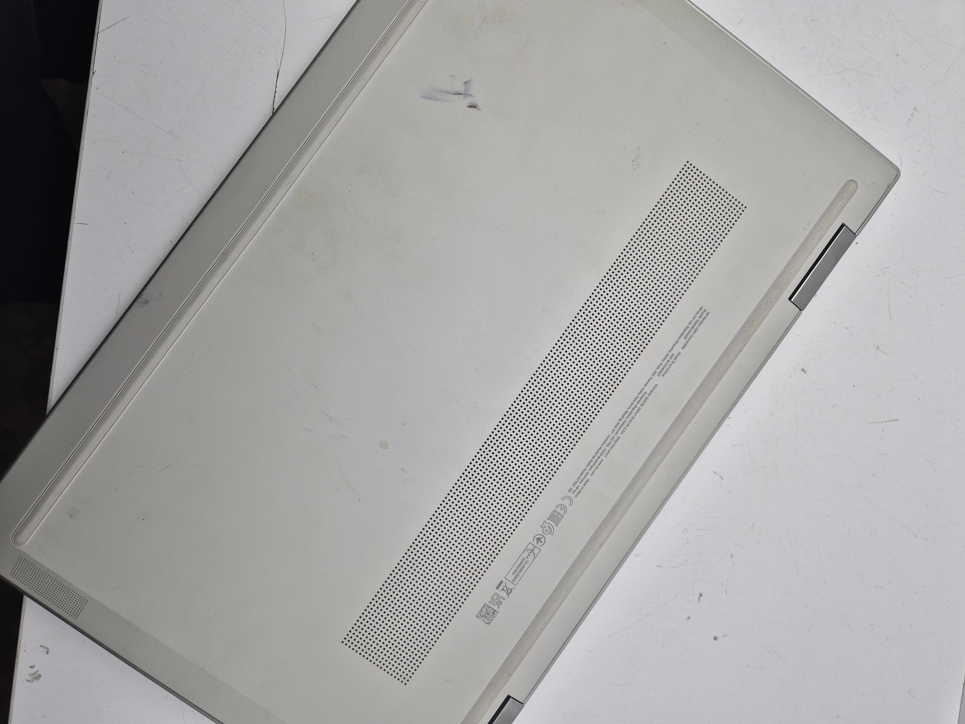 laptop-hp-pavilion-x360-15-er1420nw-i5-1235u-8gb-512gb-ssd-win10-przekatna-ekranu-1560