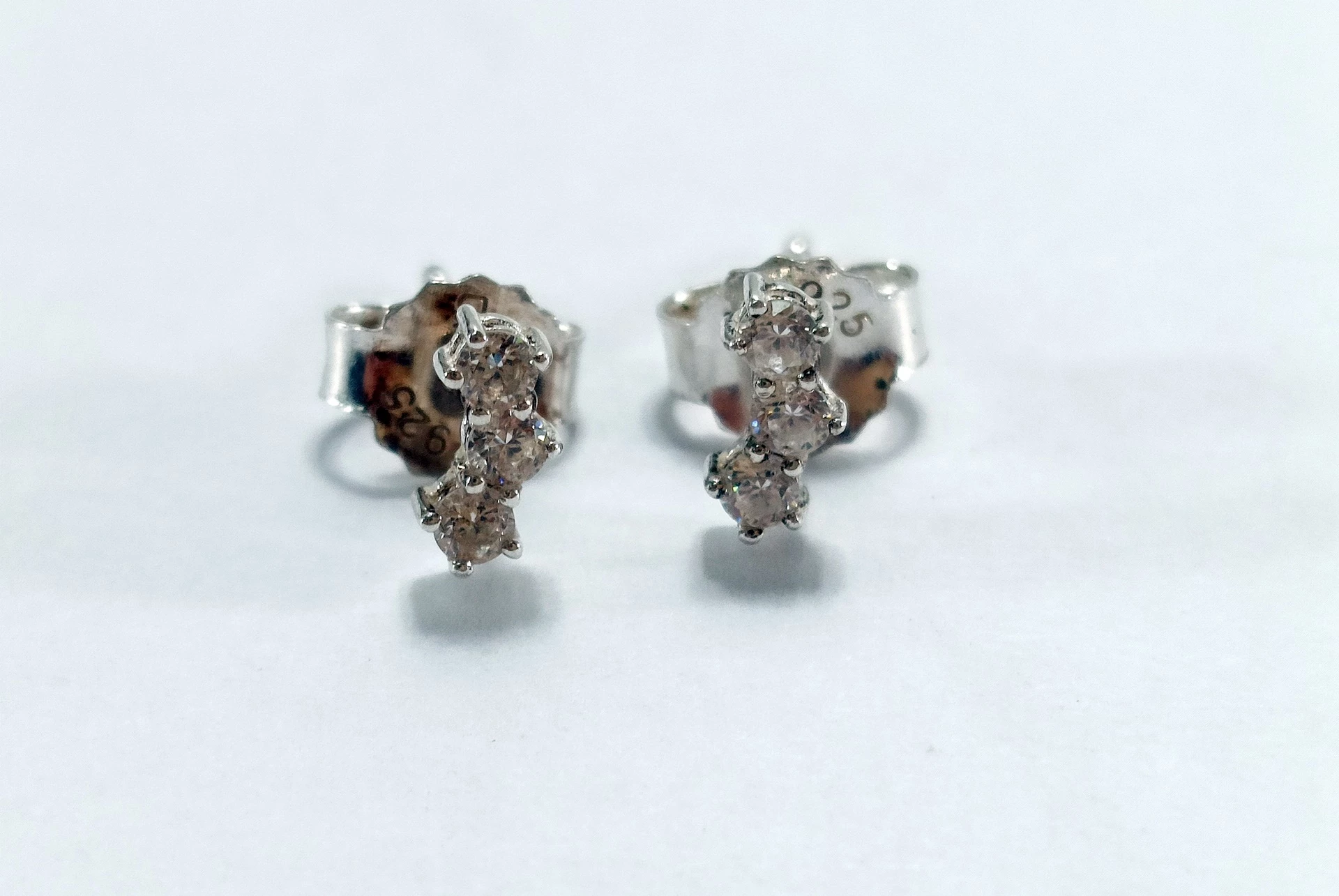 srebro-kolczyki-925-wkretki-071-cyrkonie-zdobione-cyrkonia-sztyfty-partyzantow-2-jedrzejow-palladium