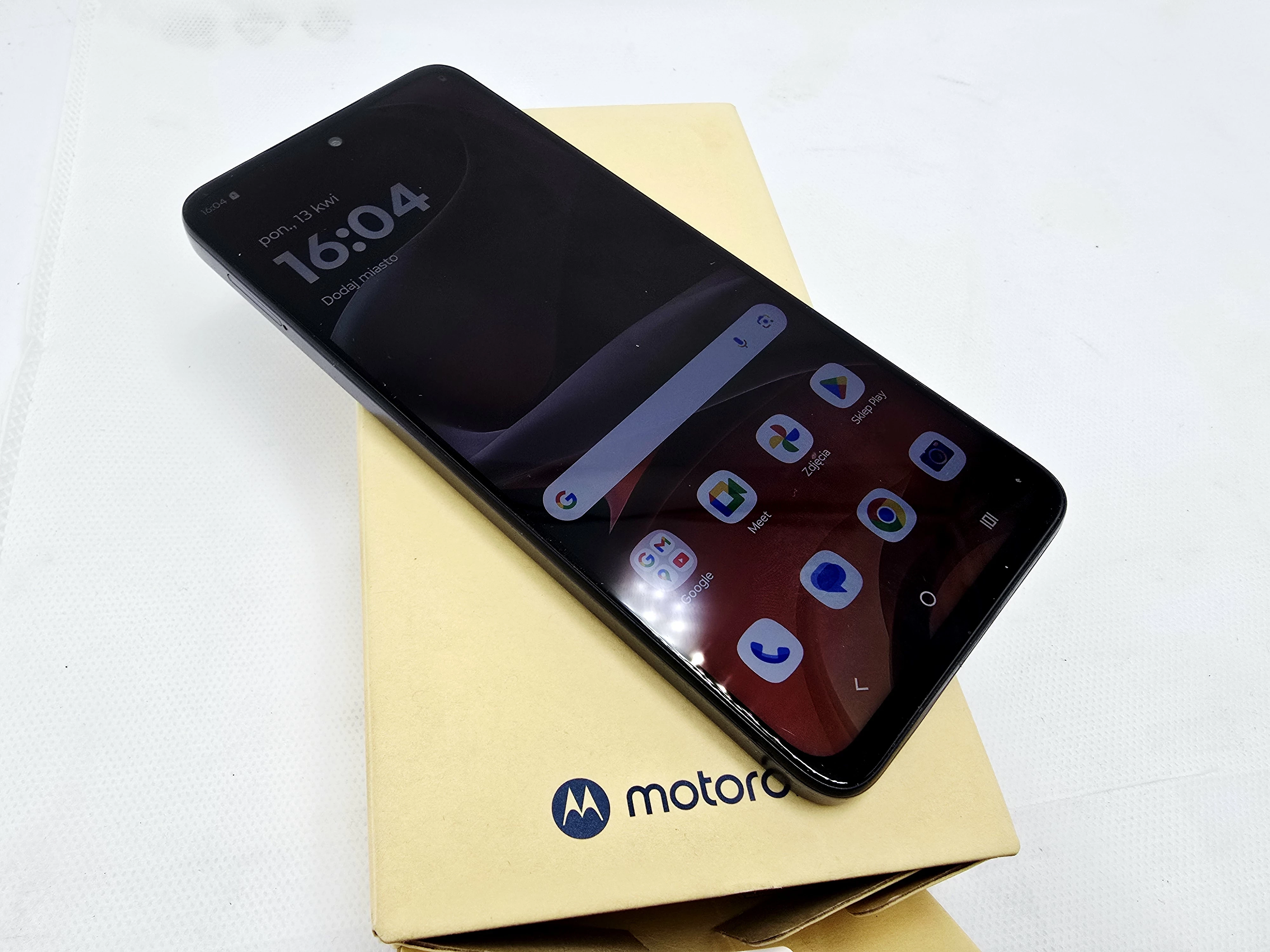 telefon-motorola-moto-g15-8128gb-pudelko-przekatna-ekranu-672
