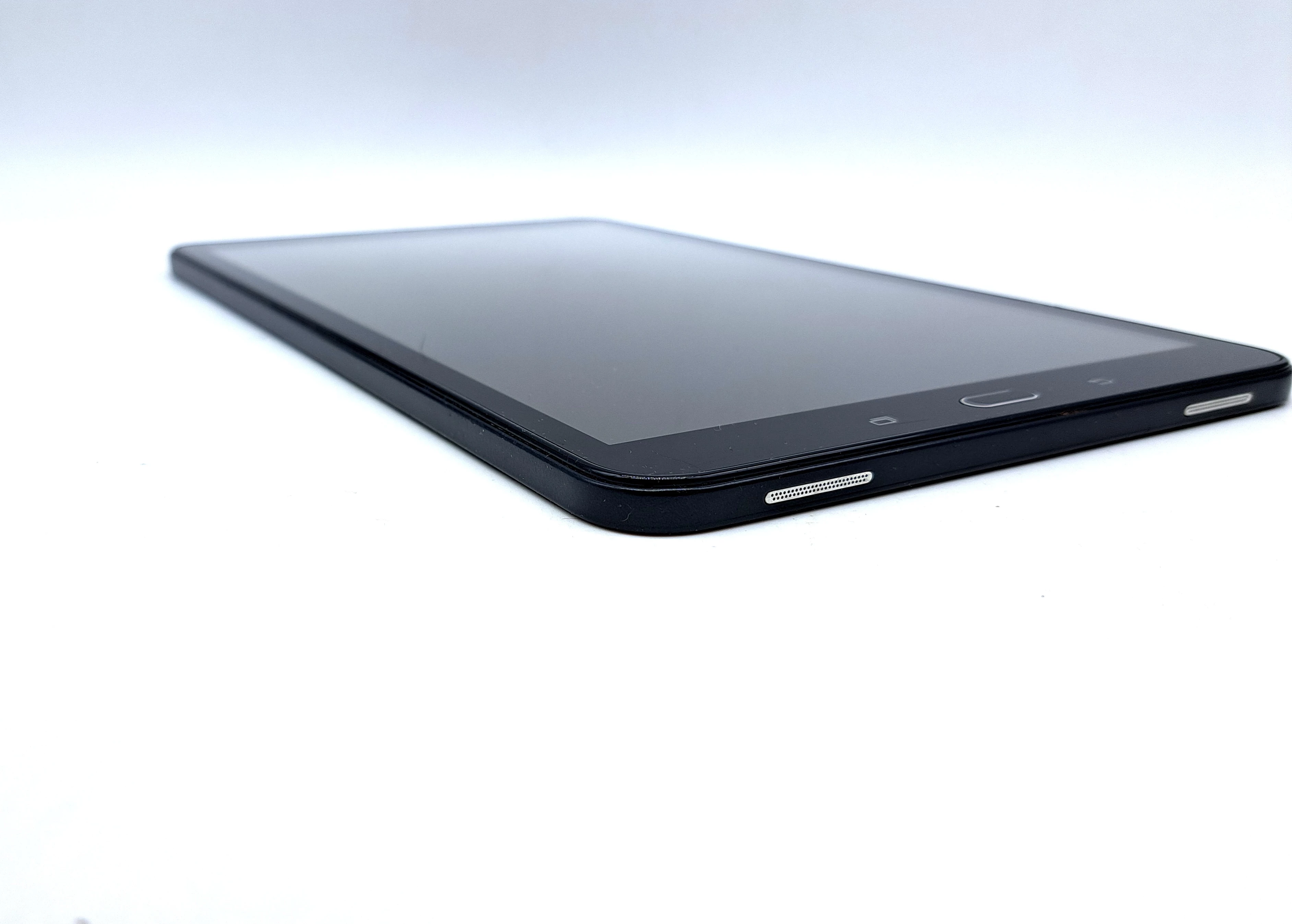 tablet-samsung-galaxy-tab-a-2016-2gb16gb-czarny-sm-t580-system-operacyjny-16332-1