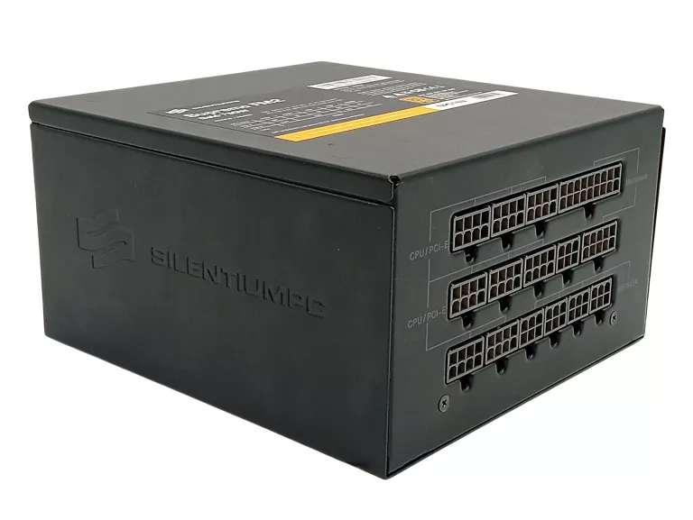 zasilacz-silentiumpc-supremo-fm2-750w-80-gold-atx-kod-producenta-spc169