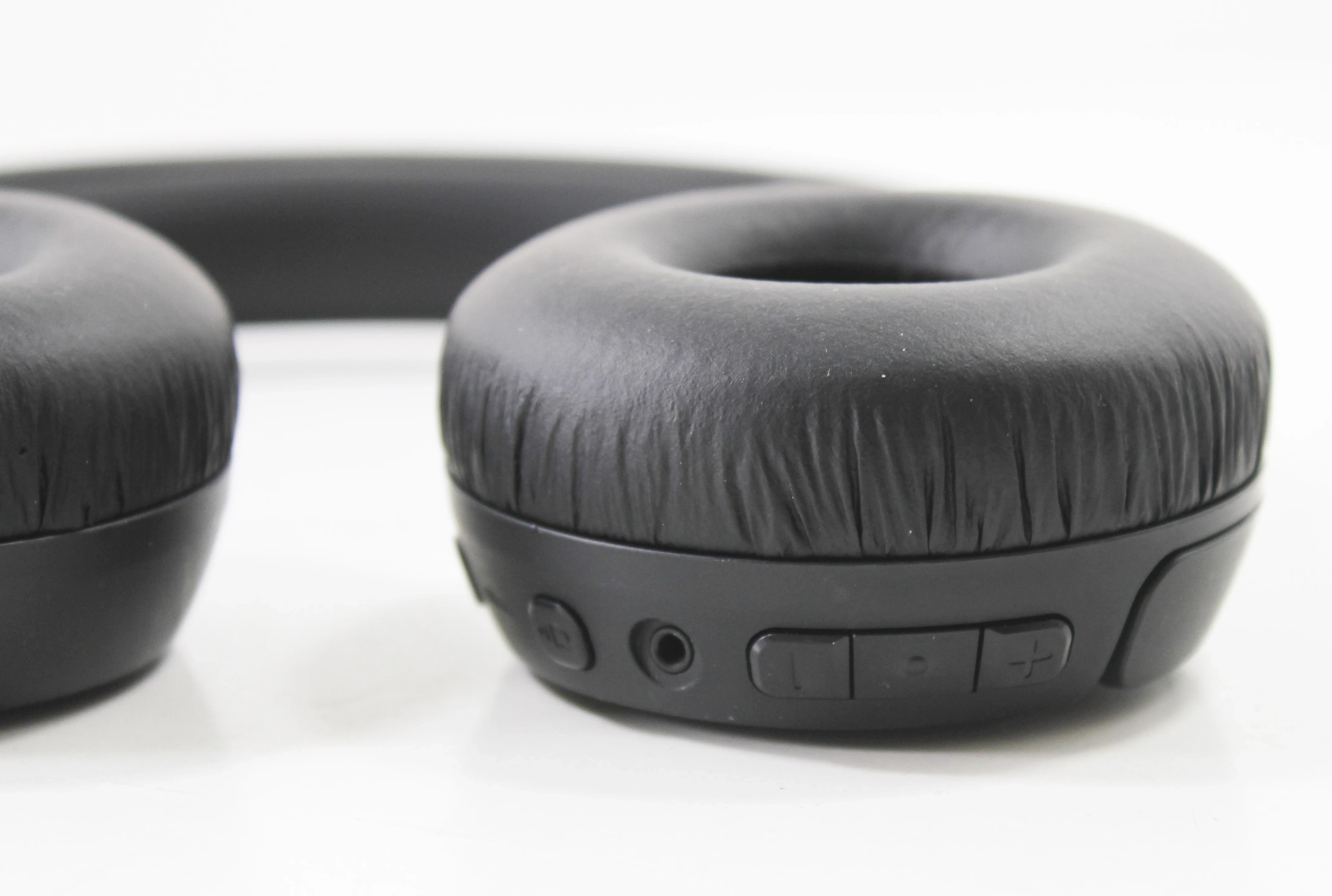 jbl-tune-670nc-sluchawki-bt-kolor-dominujacy-129357-3