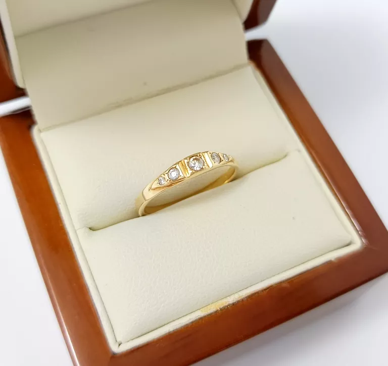 wyrob-jubilerski-uzywany-zloty-pierscionek-cyrkonie-585-r15-196g-turystyczna-21-jawiszowice