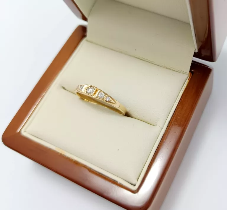 wyrob-jubilerski-uzywany-zloty-pierscionek-cyrkonie-585-r15-196g-stan-11323-2