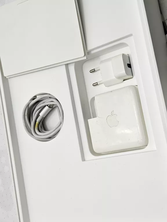 macbook-pro-13-a1989-2018-touch-bar-1tb-liczba-rdzeni-procesora-4329-2