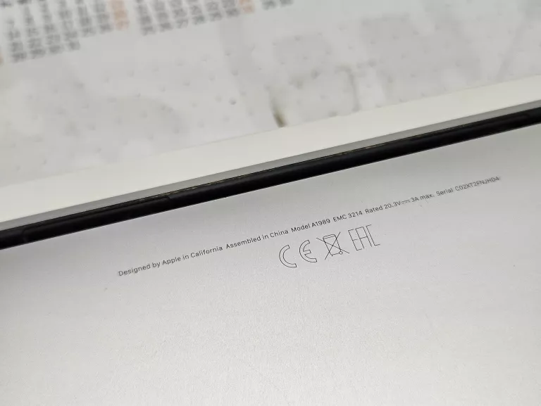 macbook-pro-13-a1989-2018-touch-bar-1tb-pojemnosc-dysku-1000