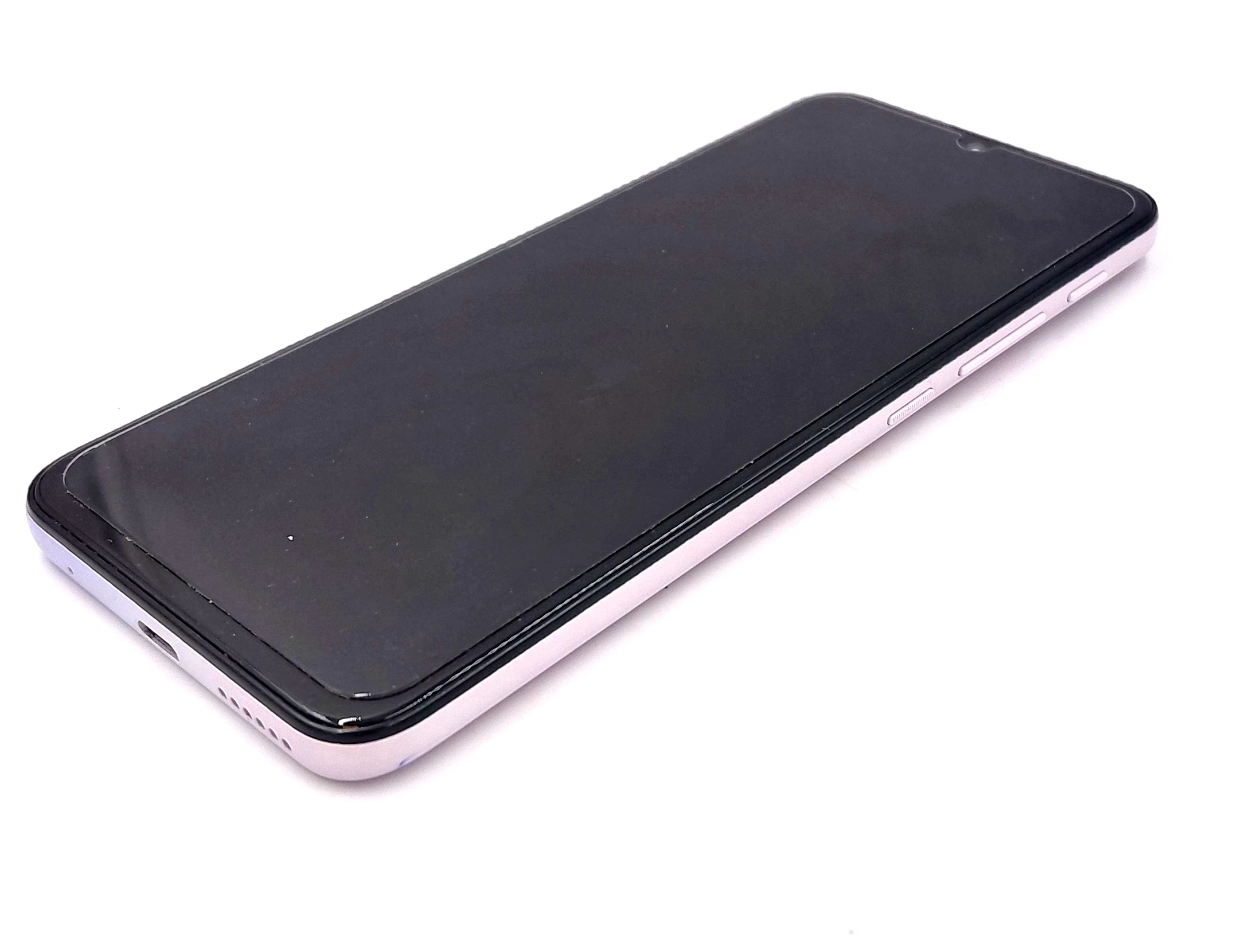 telefon-motorola-g30-6128gb-kod-producenta-241028002