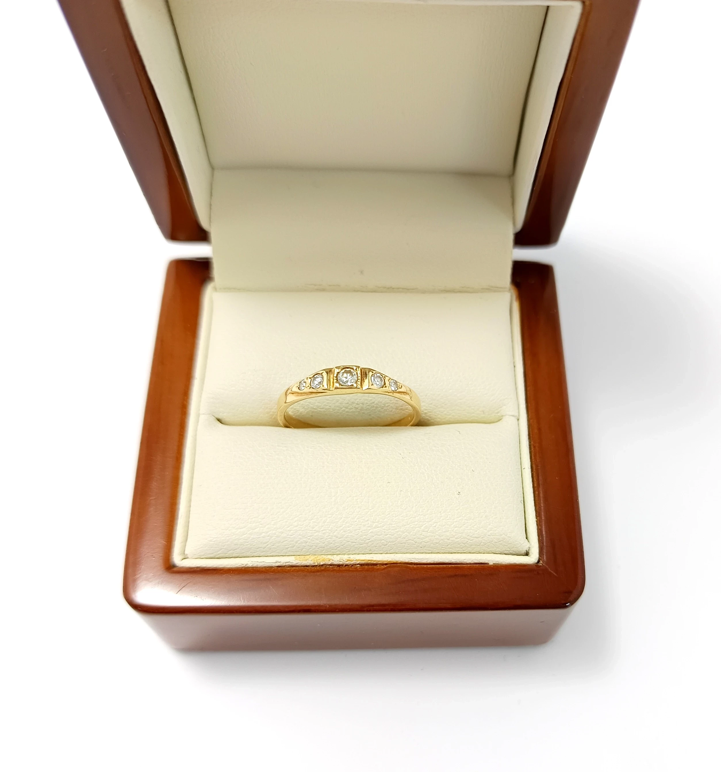 wyrob-jubilerski-uzywany-zloty-pierscionek-cyrkonie-585-r15-196g-ean-gtin-5903772057973