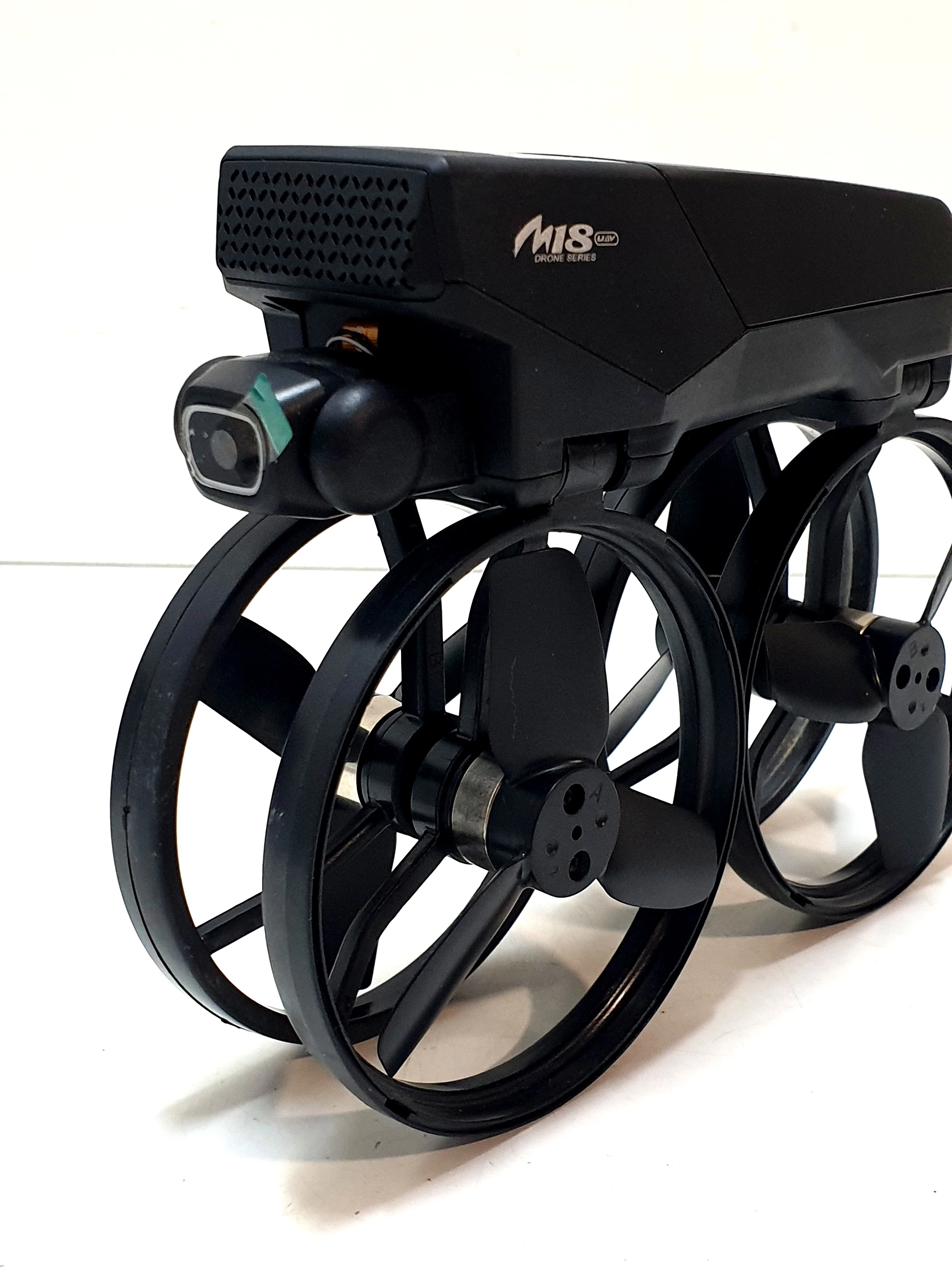 dron-m18-720-etui-zawiera-baterie-250685-2006716