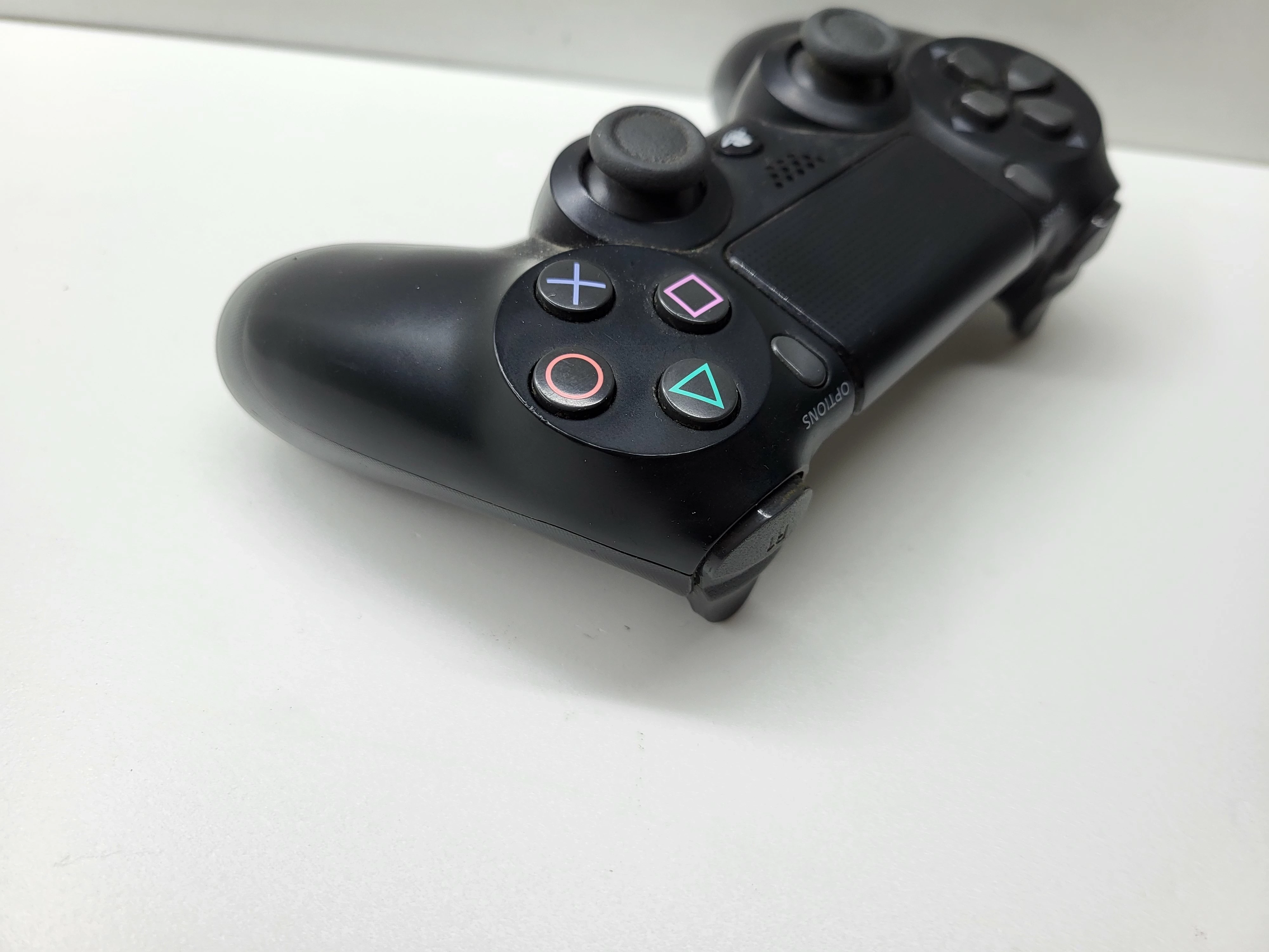 pad-do-ps4-czarny-kod-producenta-cuh-zct2e