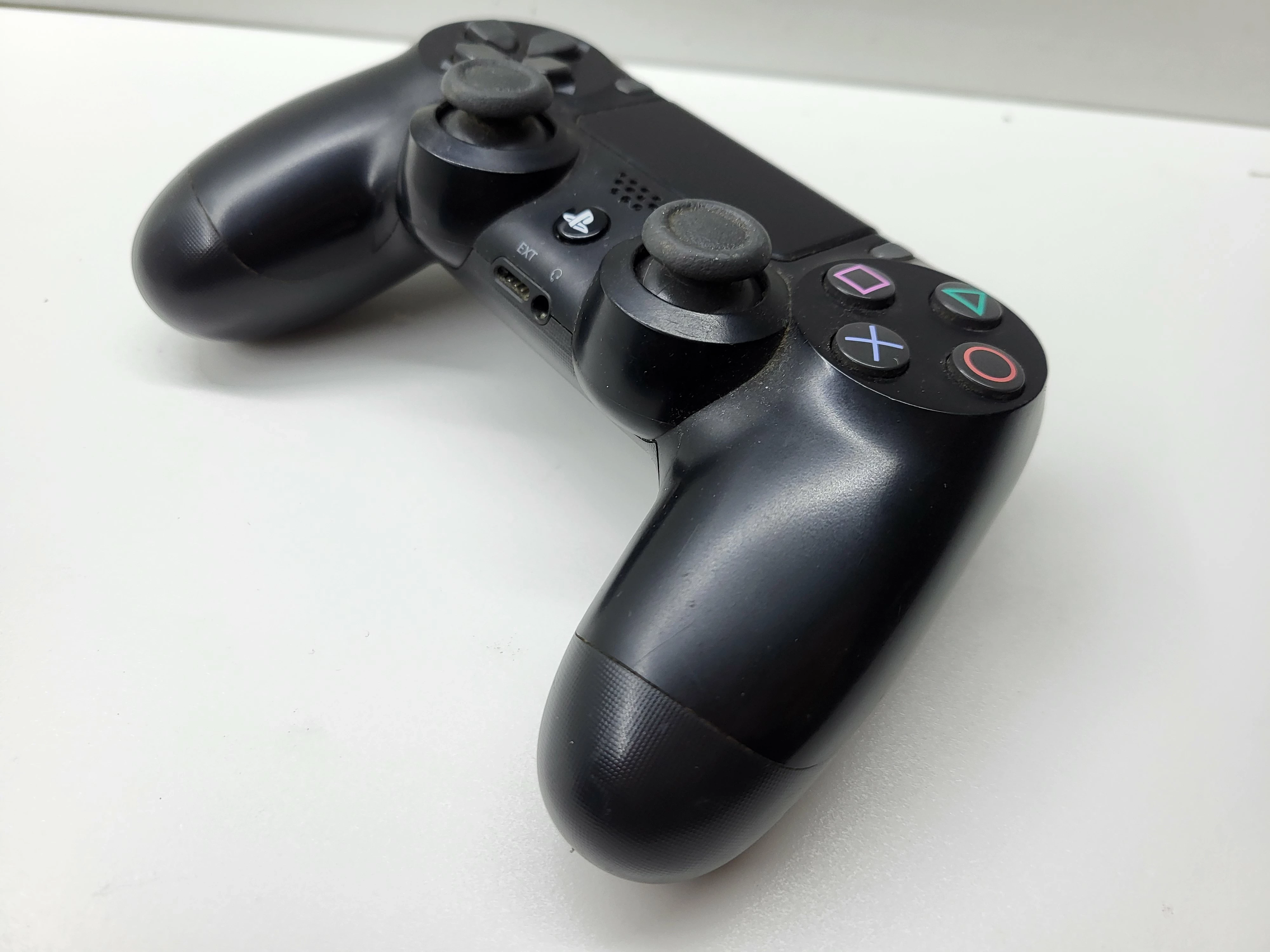 pad-do-ps4-czarny-stan-11323-2