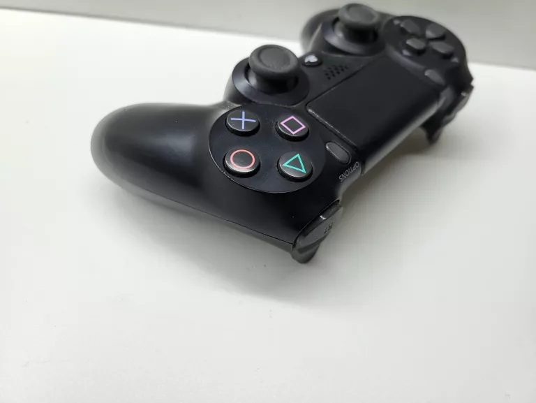 pad-do-ps4-czarny-kod-producenta-cuh-zct2e