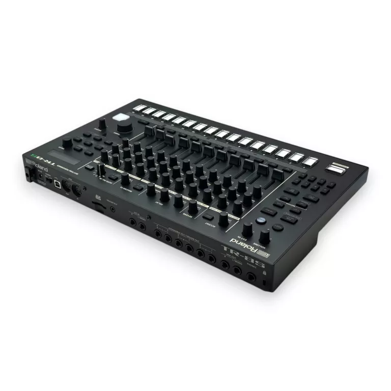 roland-tr8s-rhythm-performer-marka-248811-1138739