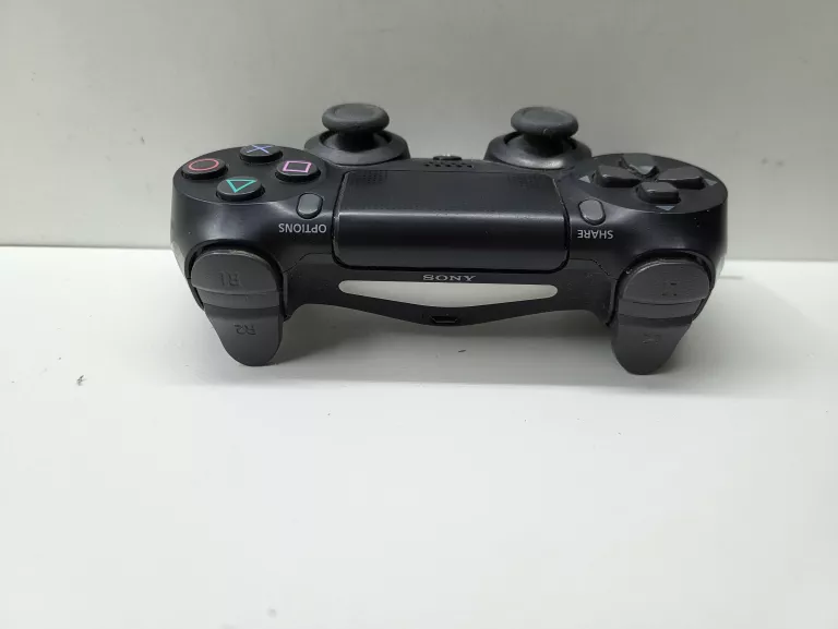 pad-do-ps4-czarny-sposob-podlaczenia-210654-2