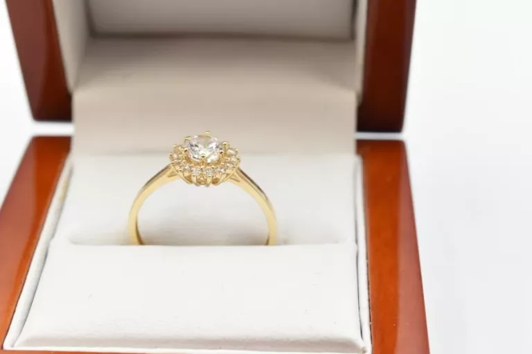 zloty-pierscionek-166gpr585r17-ean-gtin-5905868206906