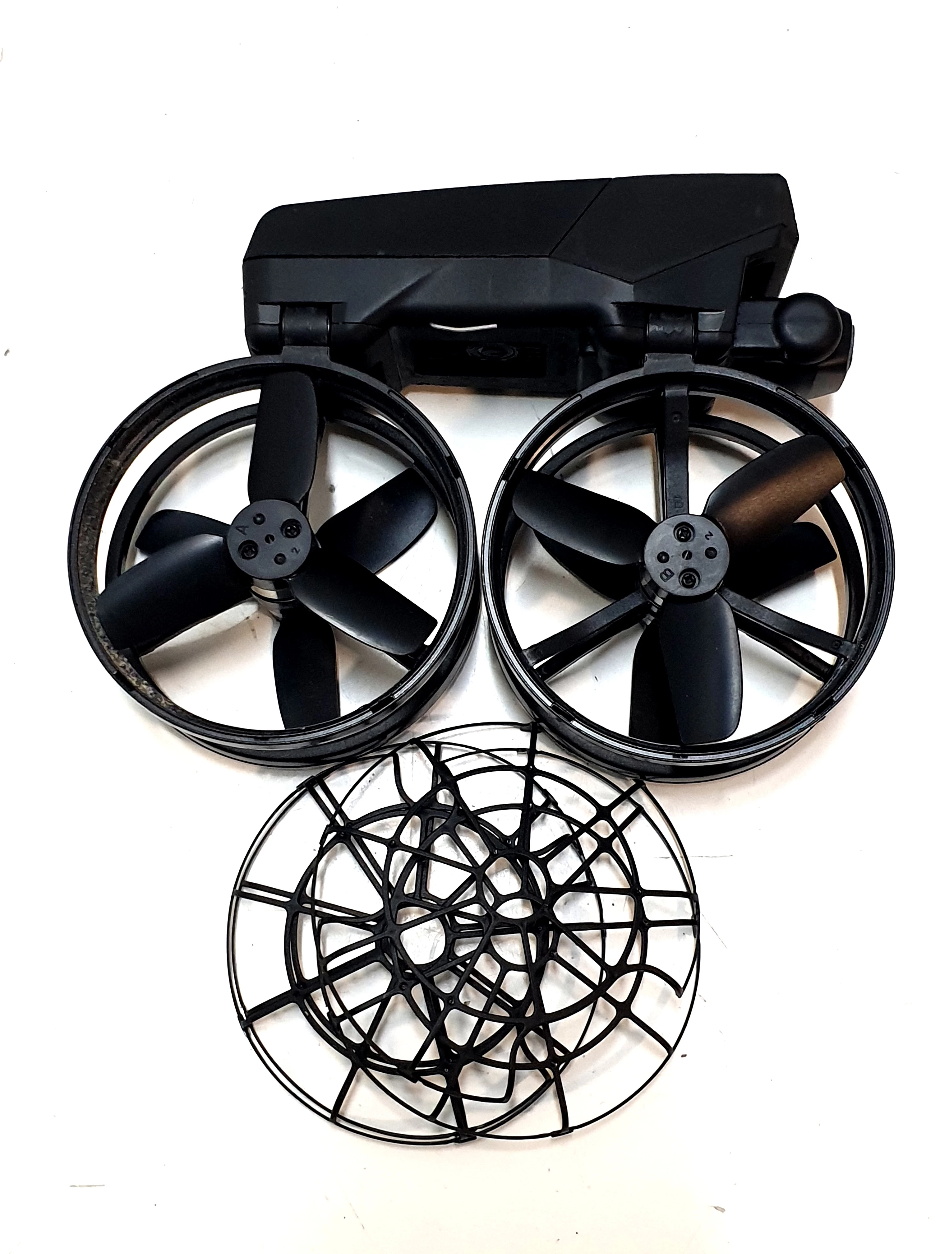 dron-m18-720-etui-kod-producenta-dron-dwie-kamery