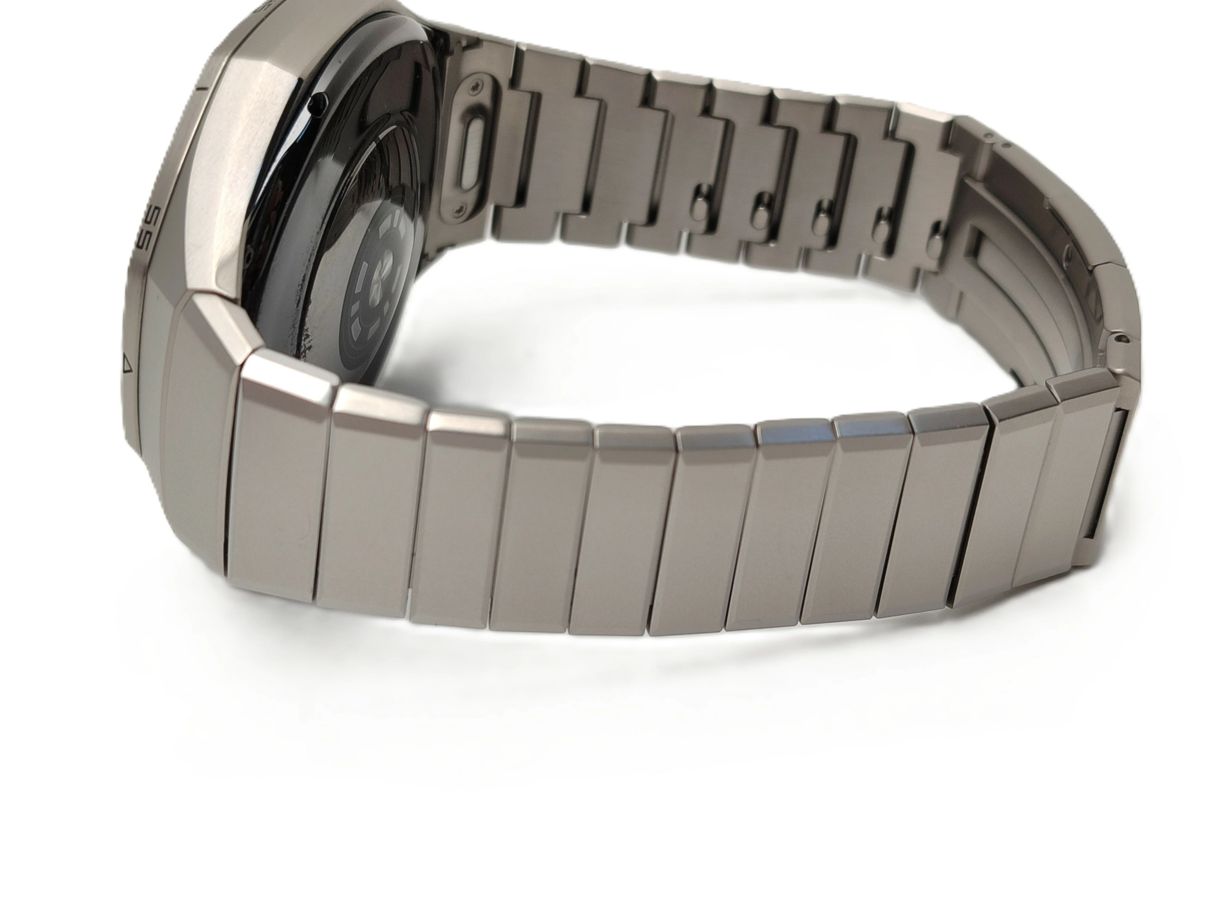 smartwatch-huawei-watch-gt-6-pro-elite-srebrny-material-koperty-212886-1916381