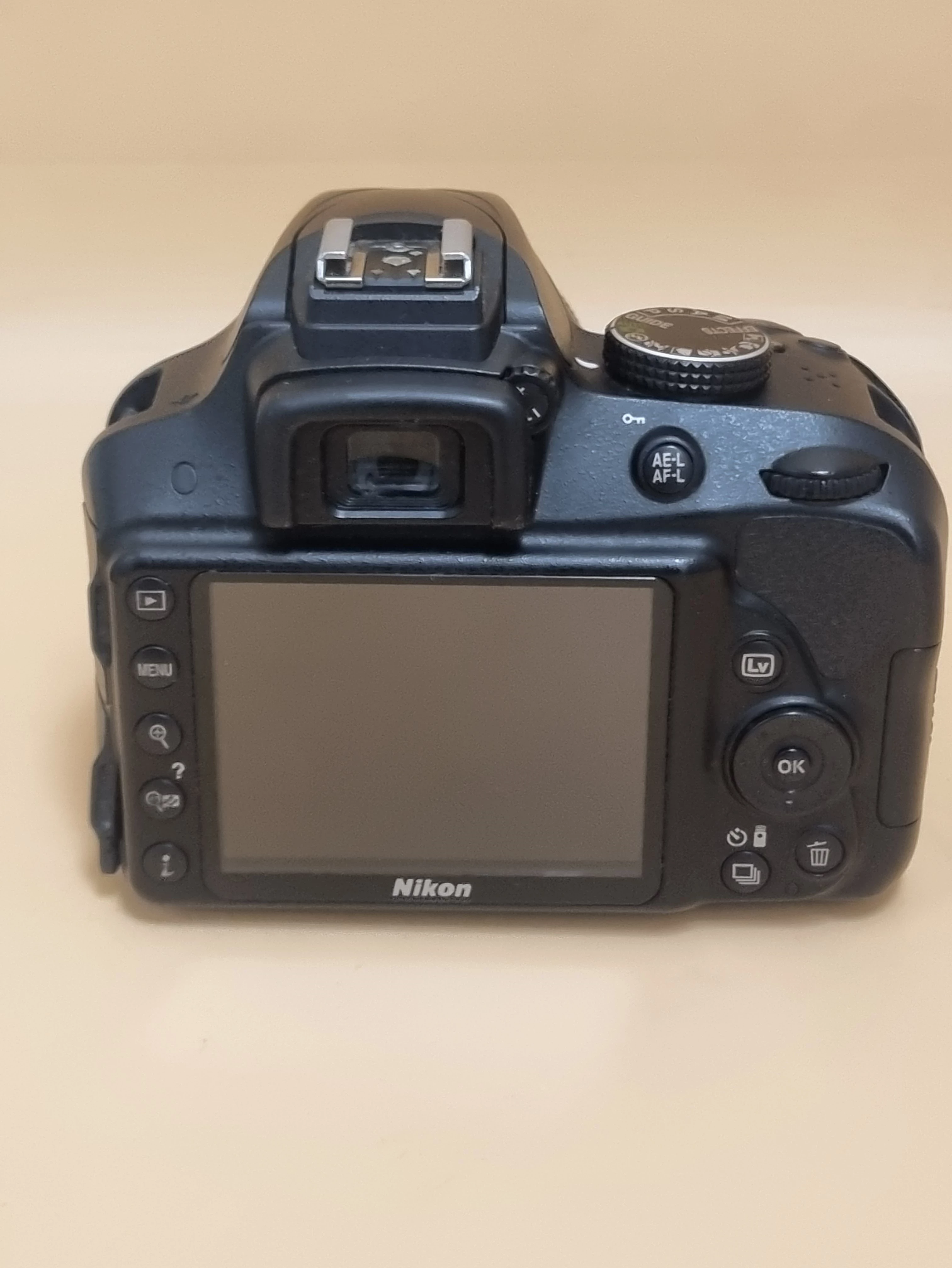 aparat-nikon-d3300-obiektyw-nikkor-18-55-mm-kod-producenta-d3300