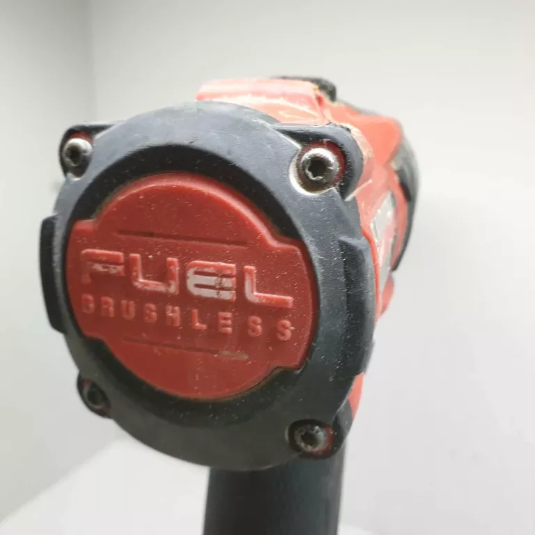 wkretarka-milwaukee-m18fdd2-18v-5ah-miekki-moment-obrotowy-13500