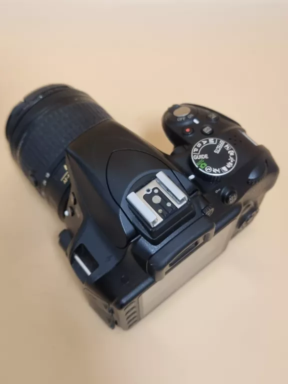 aparat-nikon-d3300-obiektyw-nikkor-18-55-mm-rozmiar-matrycy-206882-228774