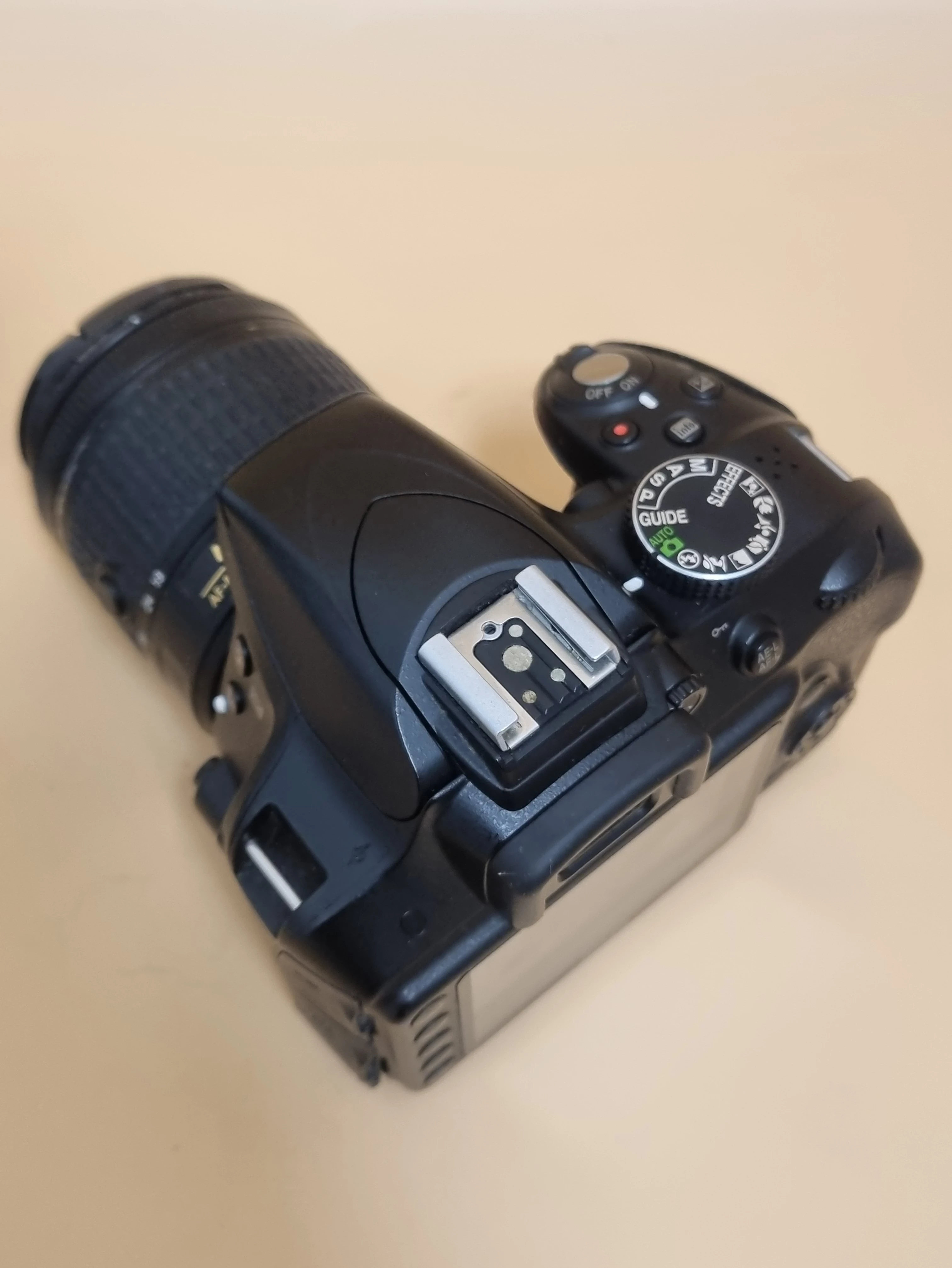 aparat-nikon-d3300-obiektyw-nikkor-18-55-mm-rozmiar-matrycy-206882-228774