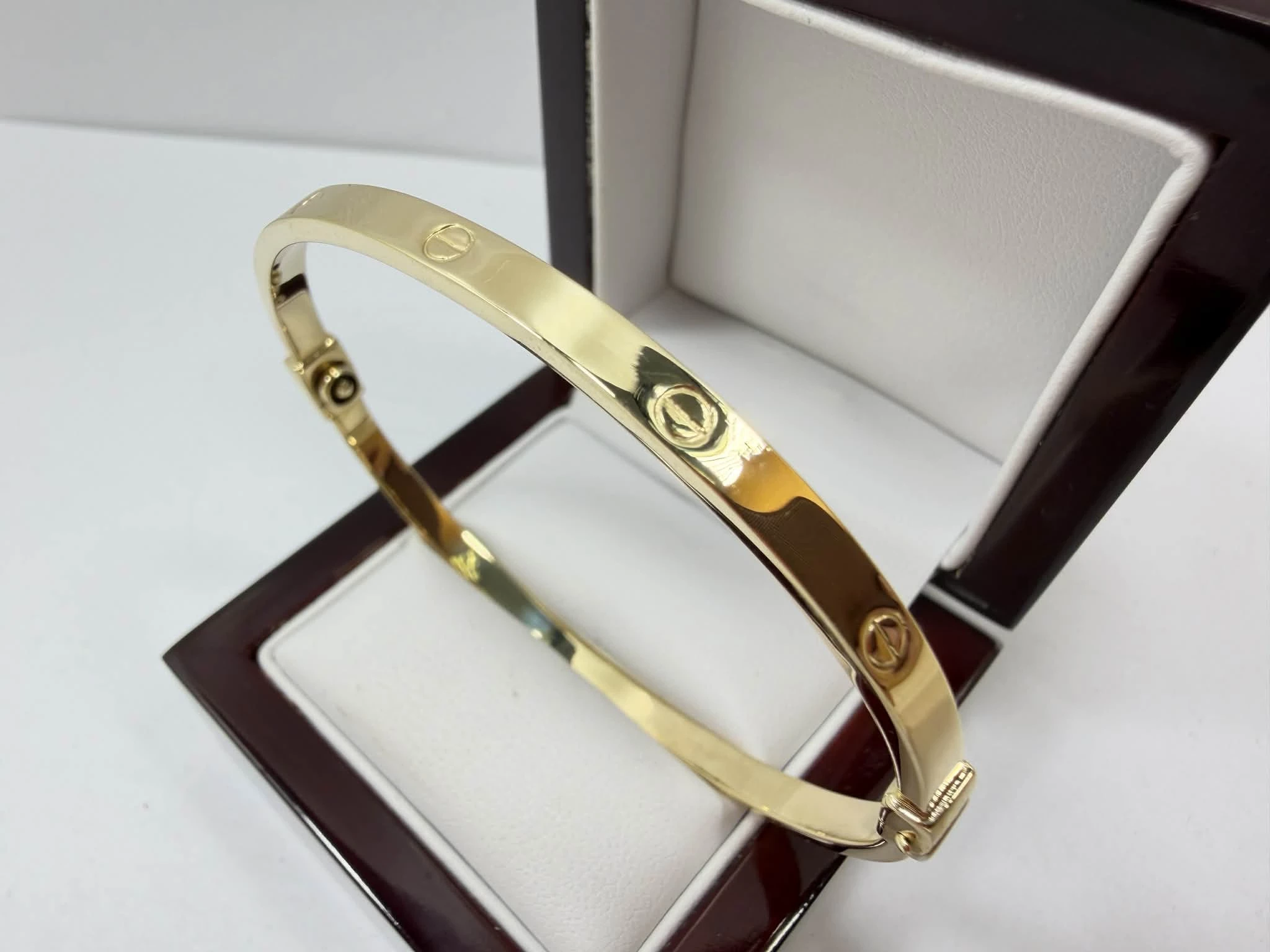 wyrob-jubilerski-zlota-bransoletka-targowa-41-warszawa